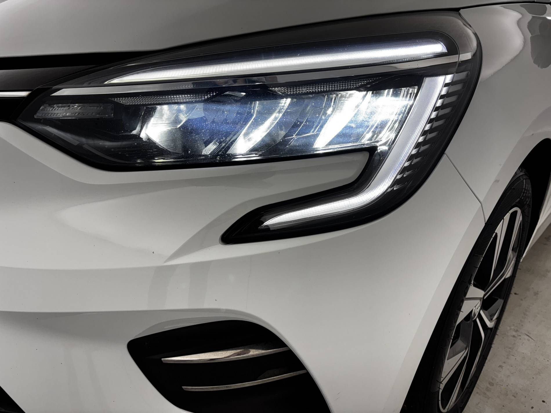 Vente en ligne Renault Clio 5 Clio Blue dCi 100 au prix de 14 990 €