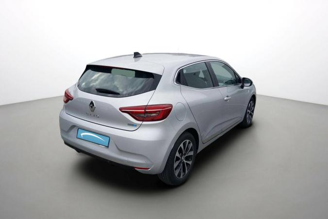Vente en ligne Renault Clio 5 Clio E-Tech 140 - 21N au prix de 18 470 €