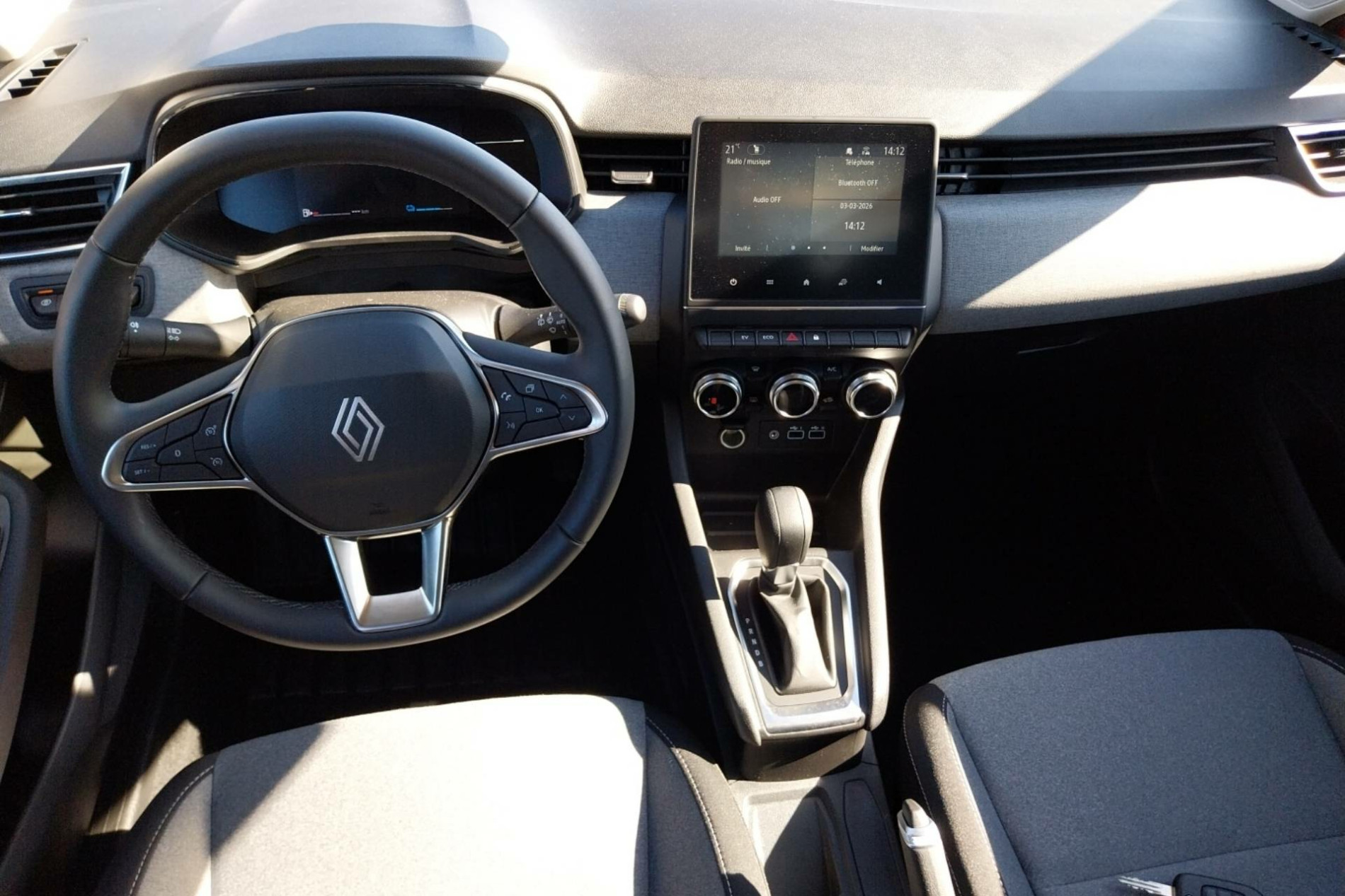 Vente en ligne Renault Clio 5 Clio E-Tech full hybrid 145 ch GSR2 au prix de 19 990 €