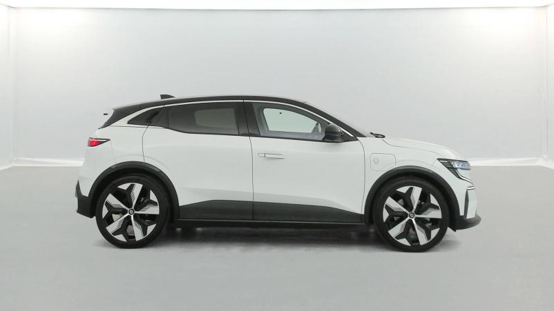 Vente en ligne Renault Megane E-Tech  EV60 220 ch super charge au prix de 23 570 €
