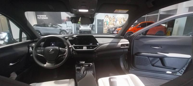 Vente en ligne Lexus UX  250h 2WD au prix de 32 970 €