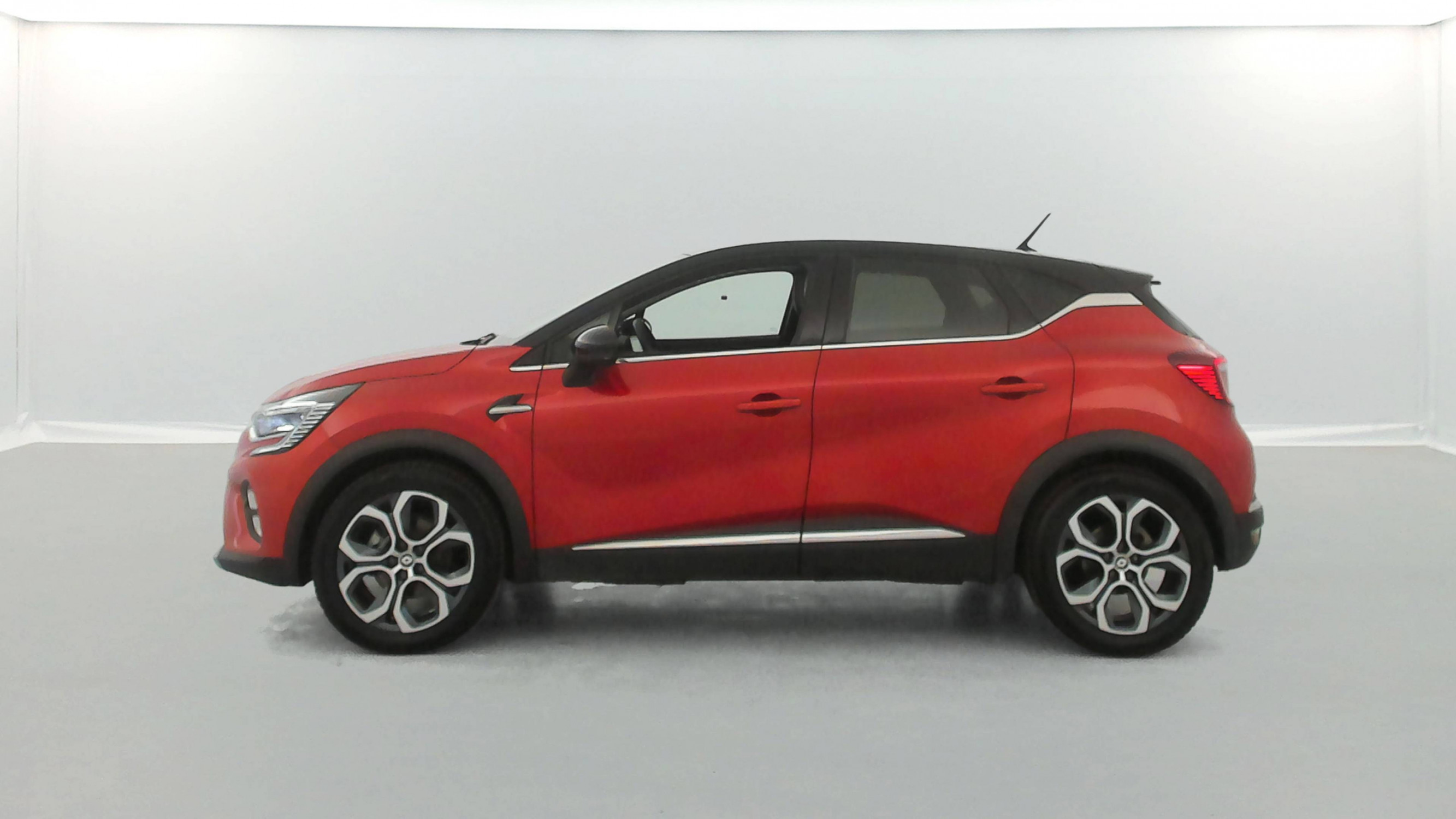 Vente en ligne Renault Captur  E-Tech 145 - 21 au prix de 20 990 €