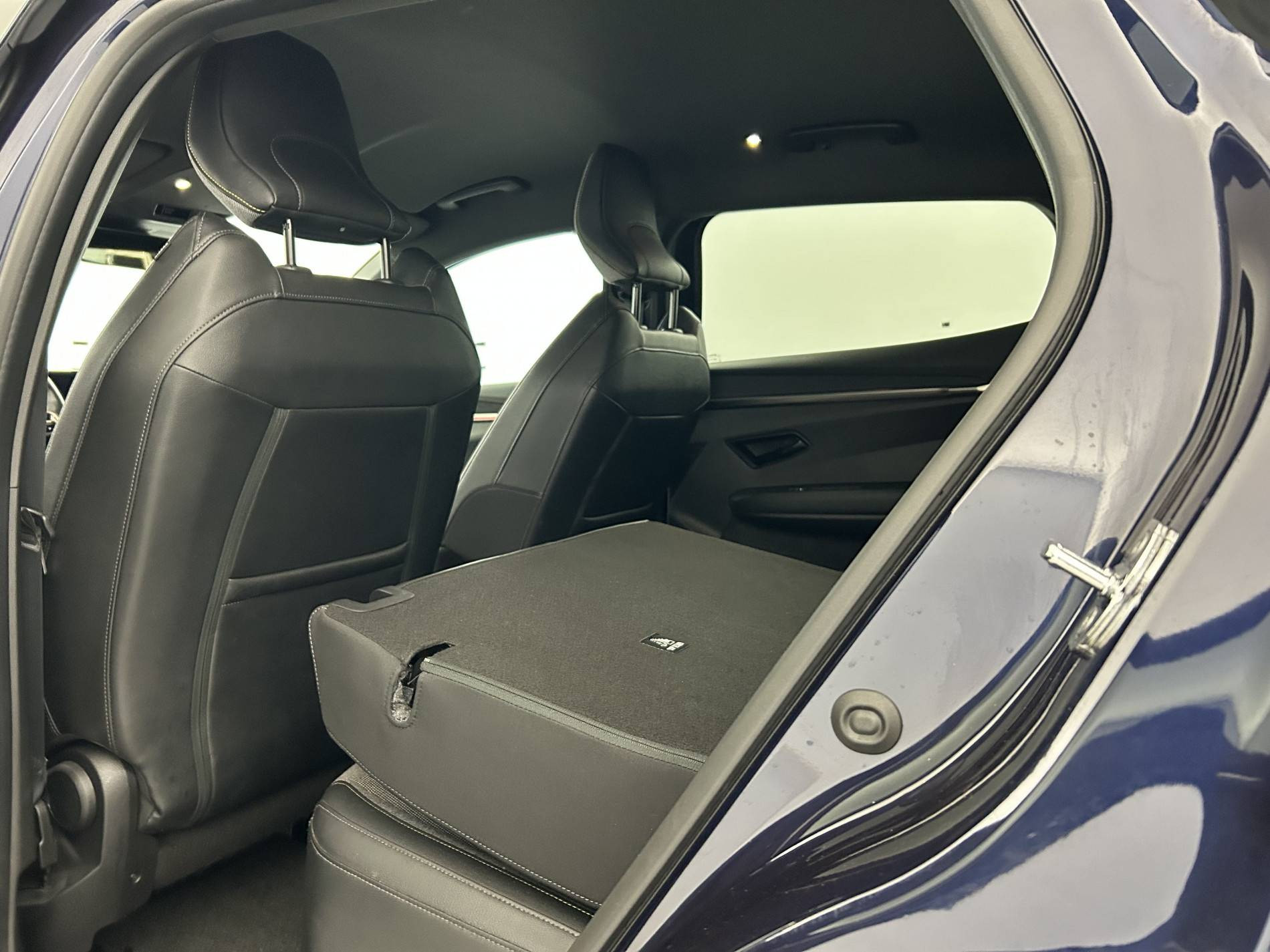 Vente en ligne Renault Megane E-Tech  EV60 220 ch super charge au prix de 23 990 €