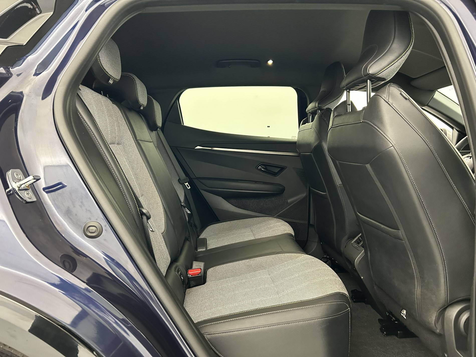 Vente en ligne Renault Megane E-Tech  EV60 220 ch super charge au prix de 23 990 €