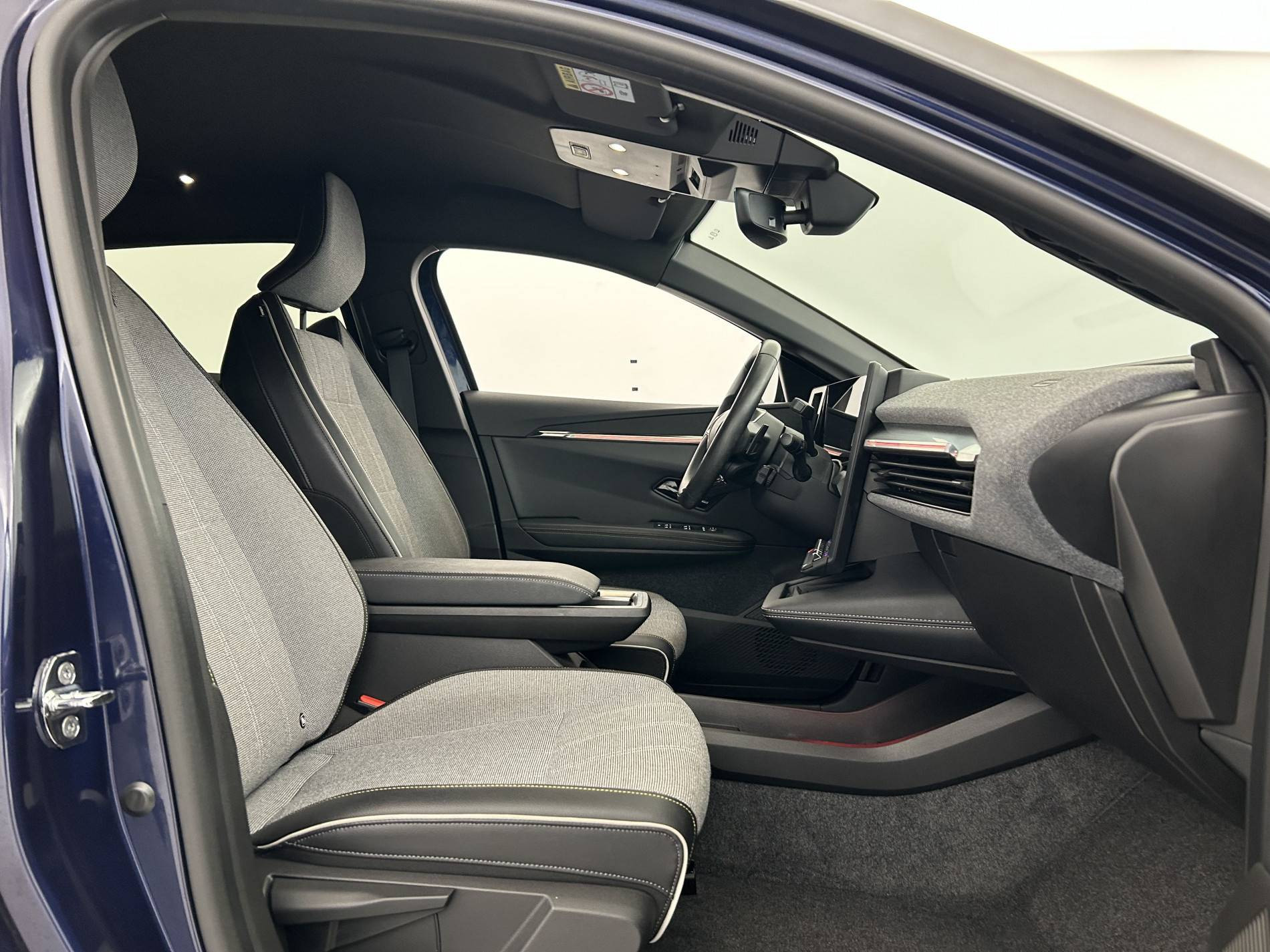 Vente en ligne Renault Megane E-Tech  EV60 220 ch super charge au prix de 23 990 €