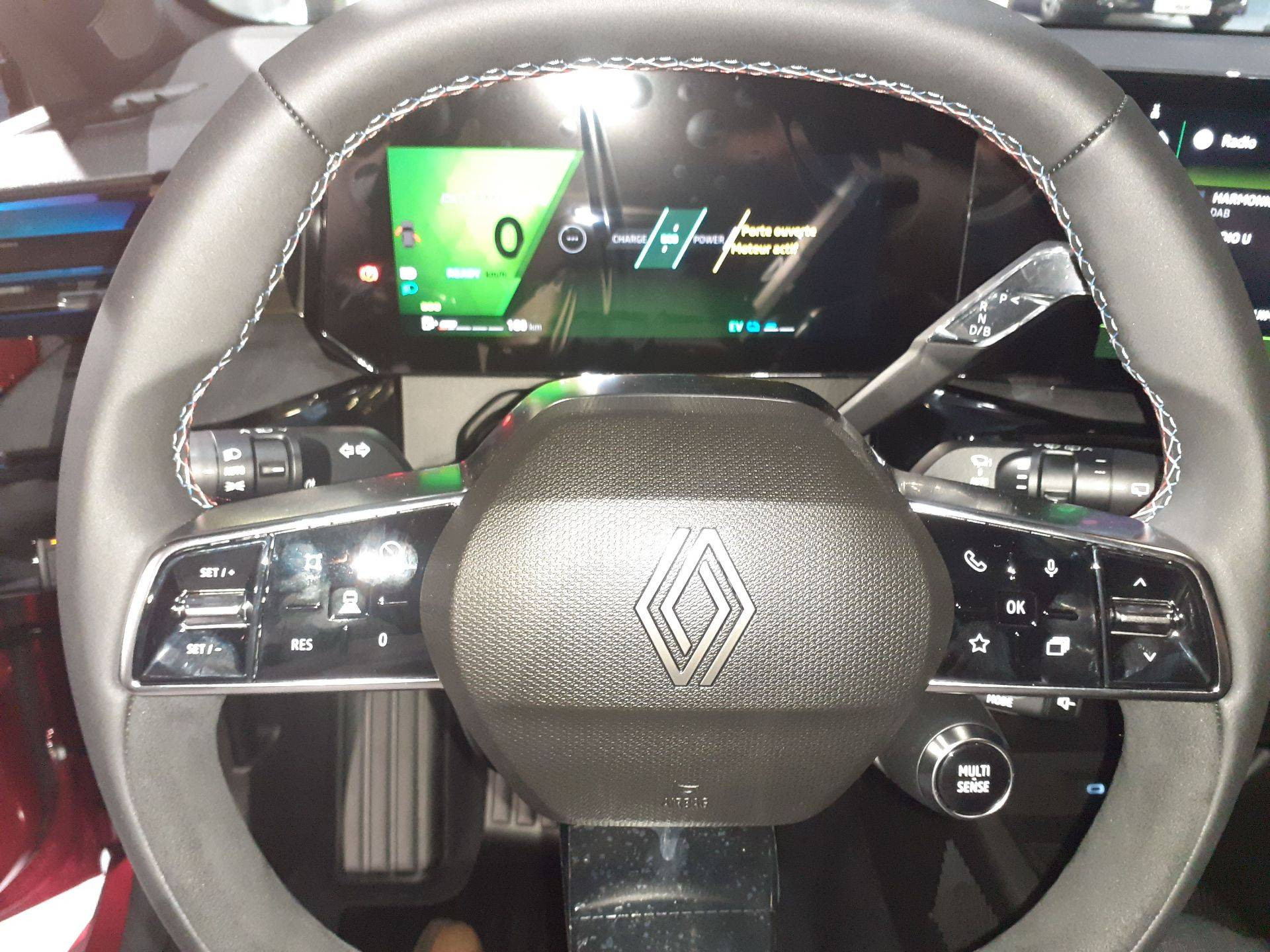 Vente en ligne Renault Clio 6 Clio E-Tech full hybrid 160 ch au prix de 30 150 €