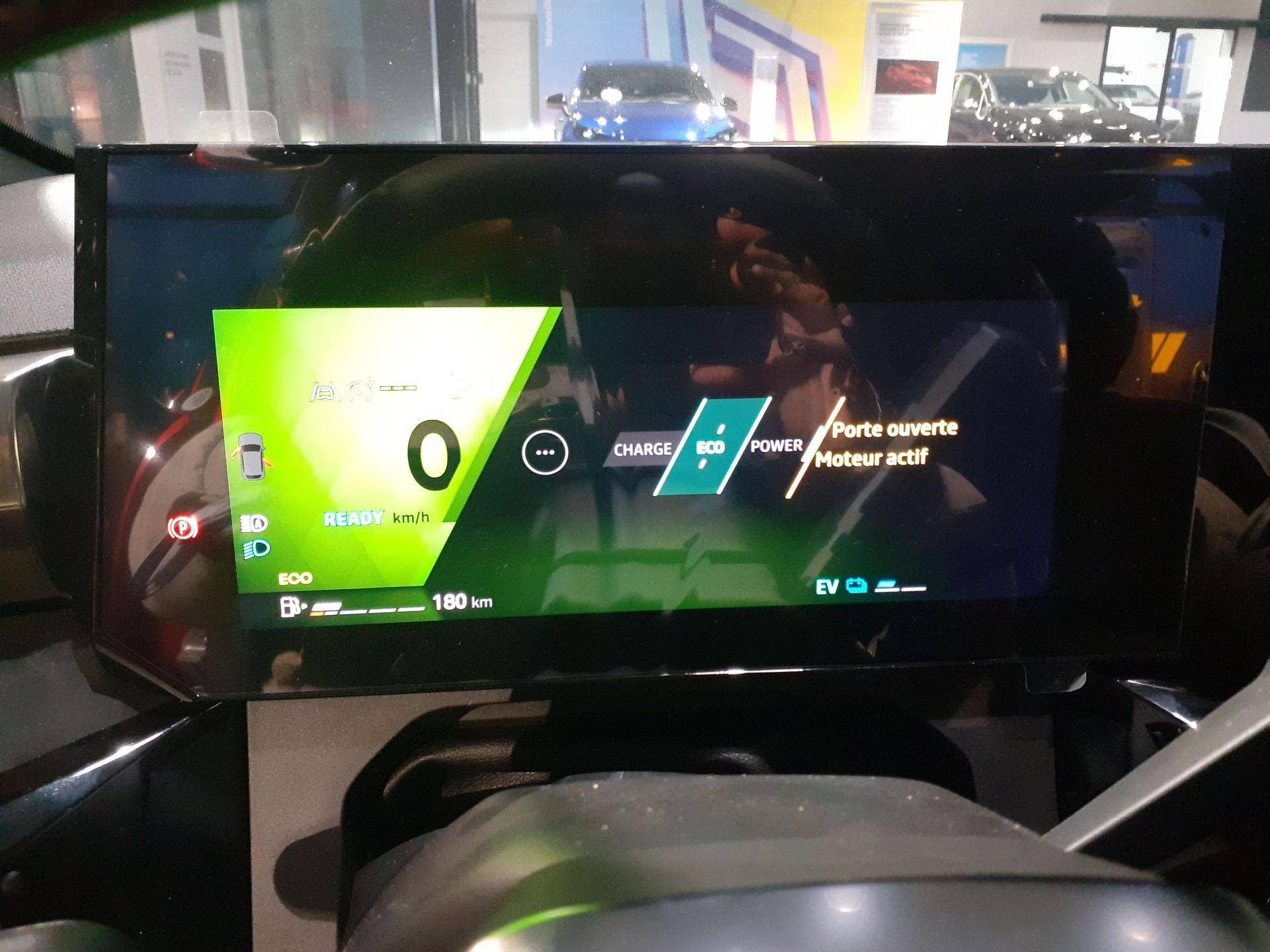 Vente en ligne Renault Clio 6 Clio E-Tech full hybrid 160 ch au prix de 30 150 €