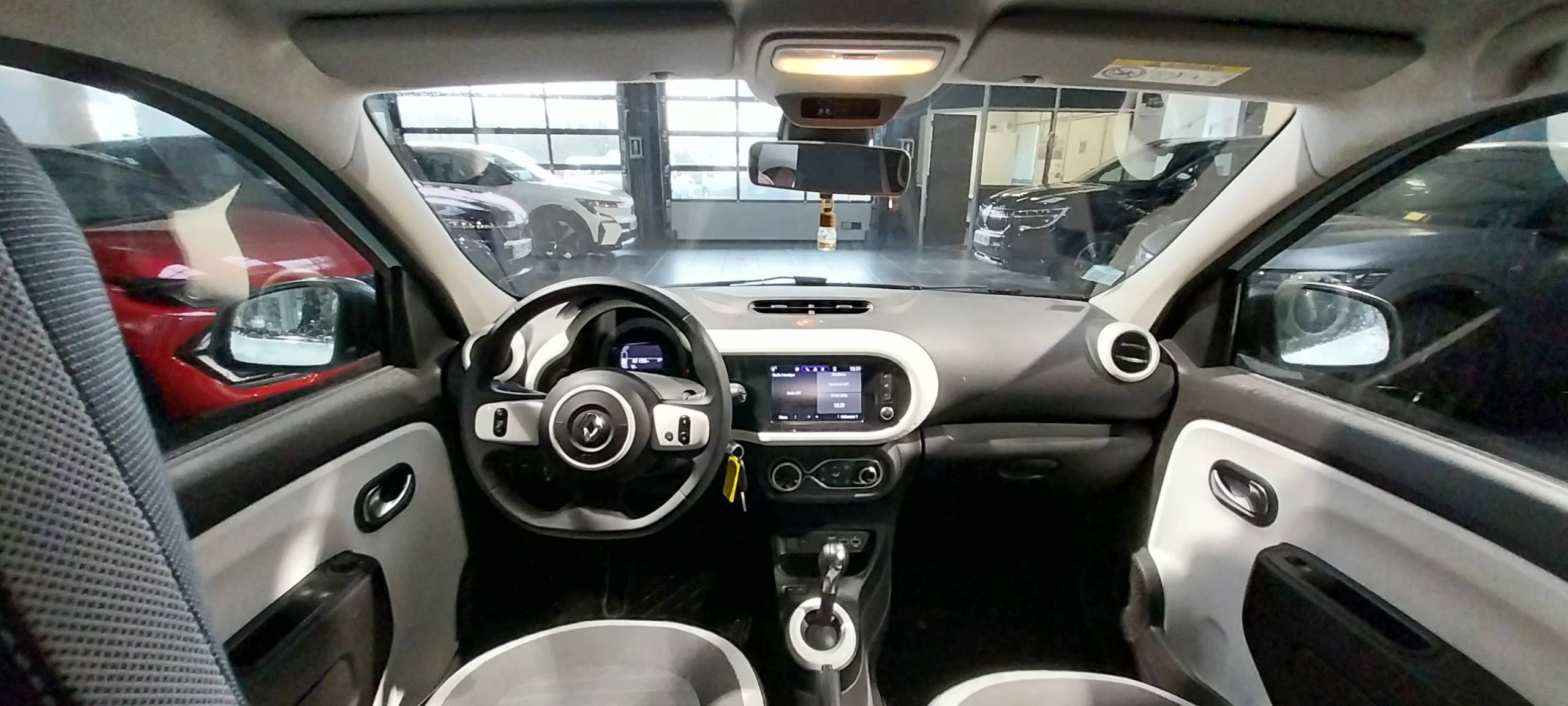 Vente en ligne Renault Twingo Electrique Twingo III E-Tech au prix de 11 990 €