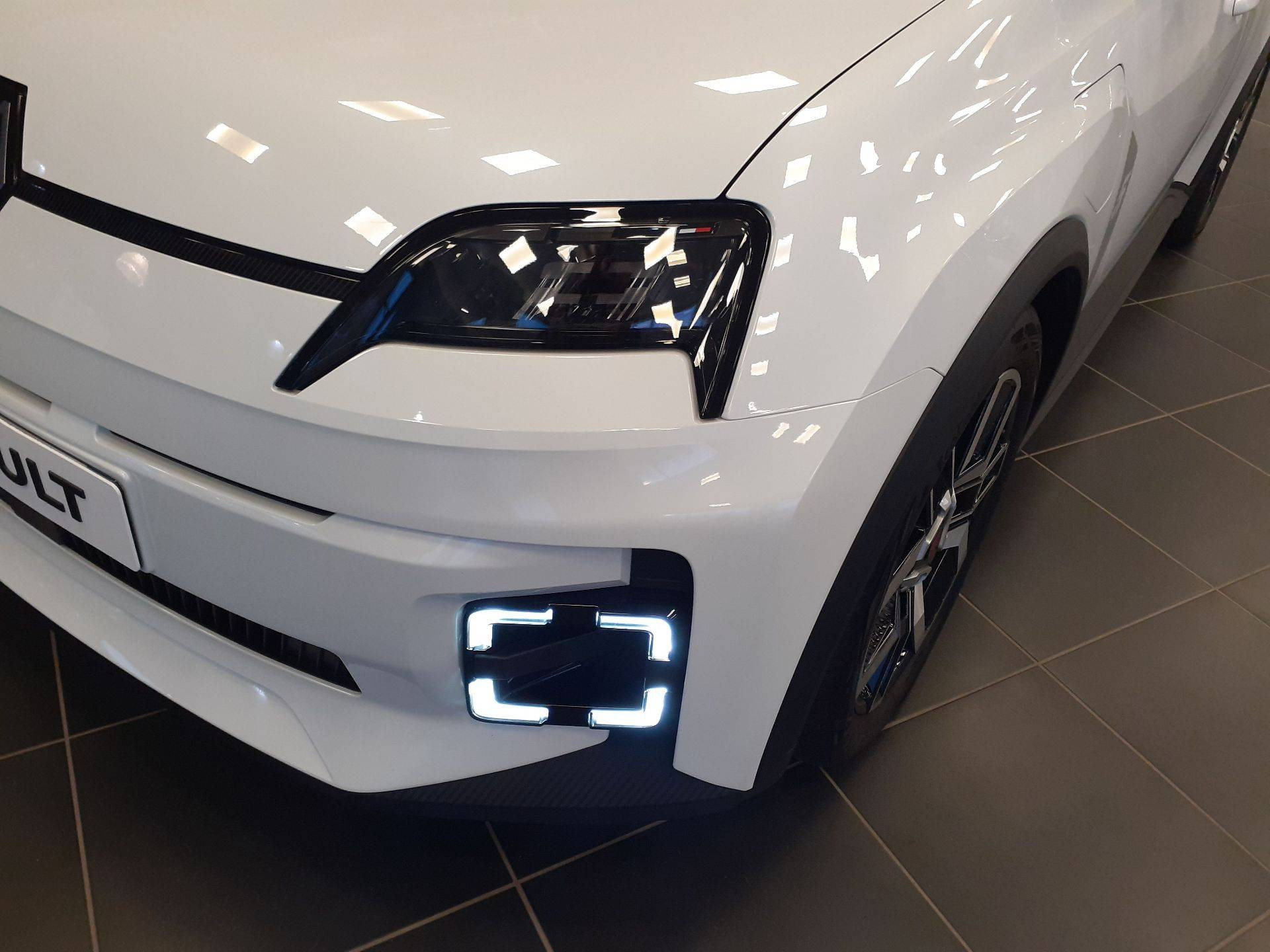 Vente en ligne Renault R5 E-Tech  150 ch autonomie confort au prix de 28 990 €