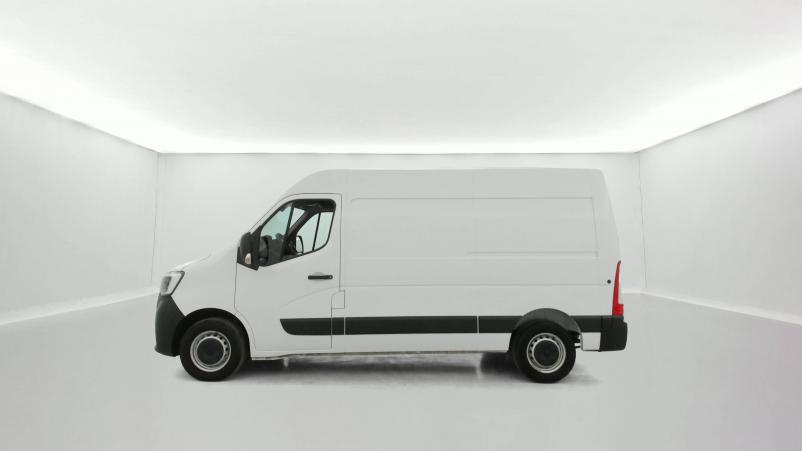 Vente en ligne Renault Master 3 Fourgon  TRACTION 3.3 T L2H2 BLUE DCI 135 au prix de 26 990 €