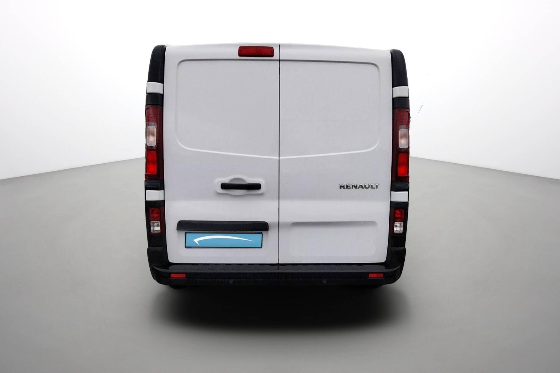 Vente en ligne Renault Trafic 3 Fourgon TRAFIC FGN L2H1 3000 KG BLUE DCI 130 au prix de 22 490 €