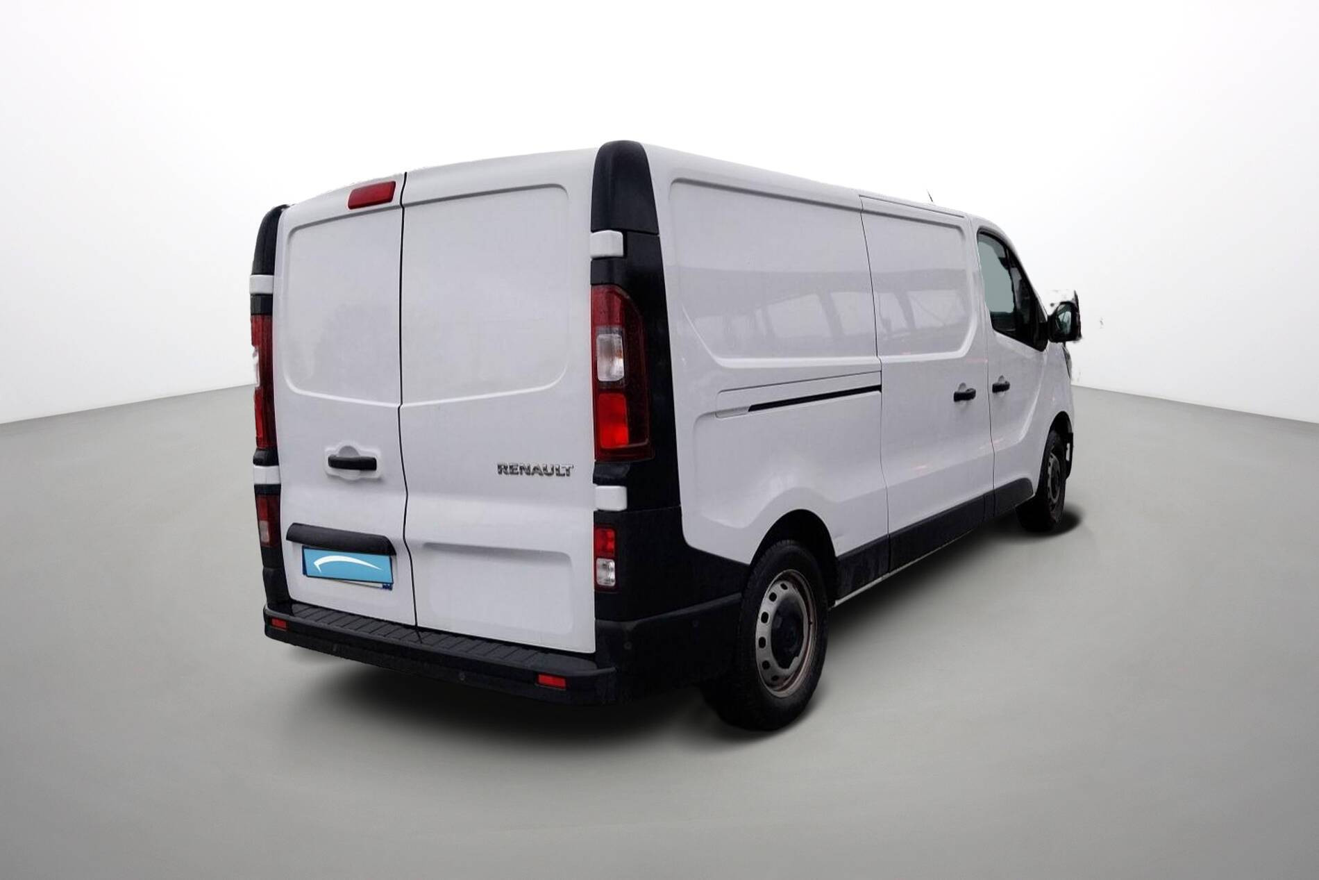 Vente en ligne Renault Trafic 3 Fourgon TRAFIC FGN L2H1 3000 KG BLUE DCI 130 au prix de 22 490 €