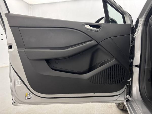 Vente en ligne Renault Clio 5 Clio TCe 90 au prix de 16 270 €