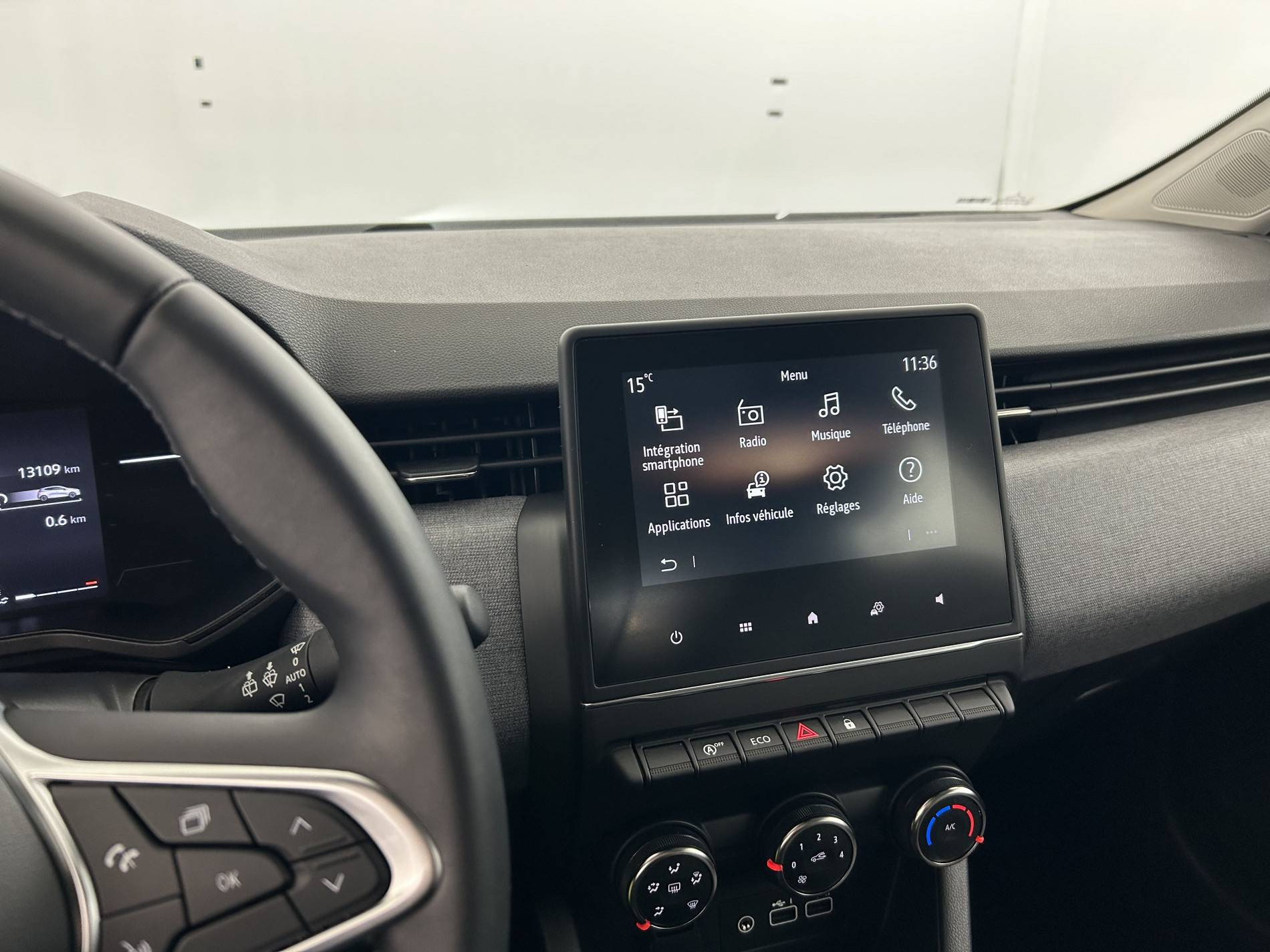 Vente en ligne Renault Clio 5 Clio TCe 90 au prix de 16 490 €