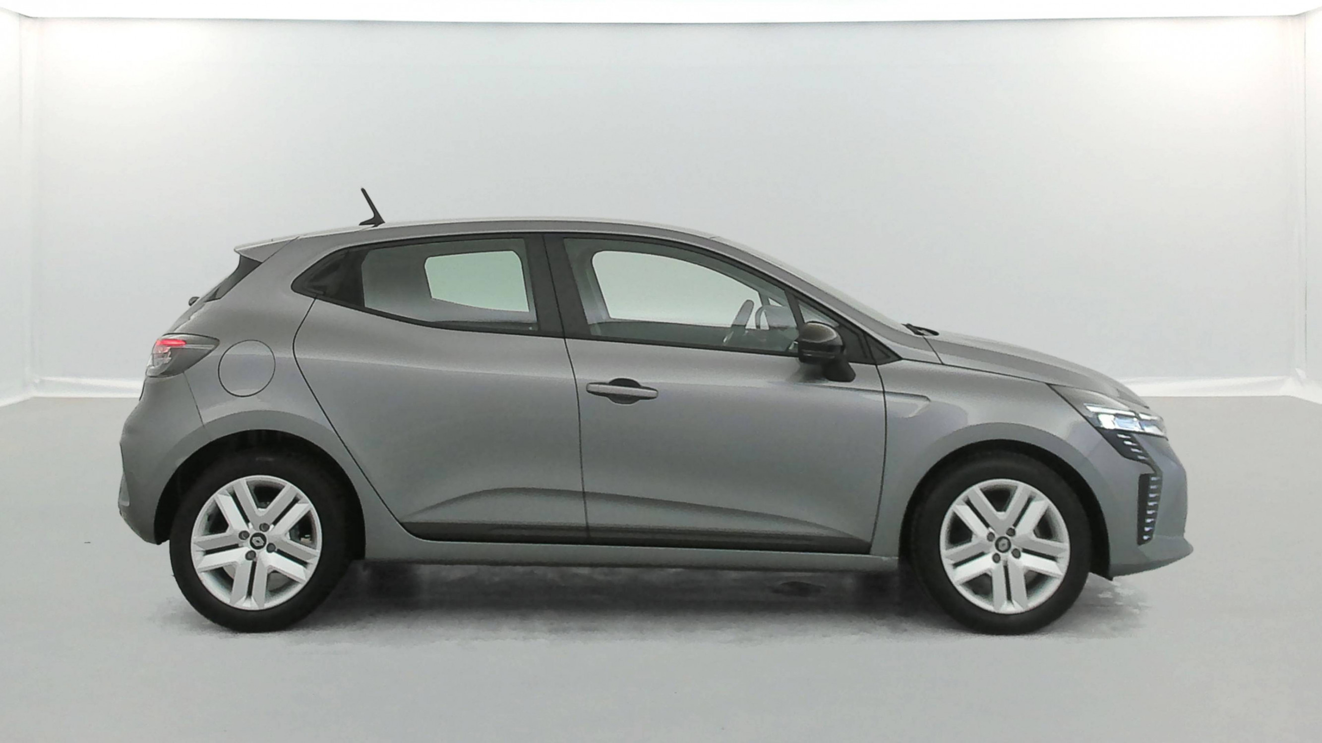 Vente en ligne Renault Clio 5 Clio TCe 90 au prix de 16 490 €