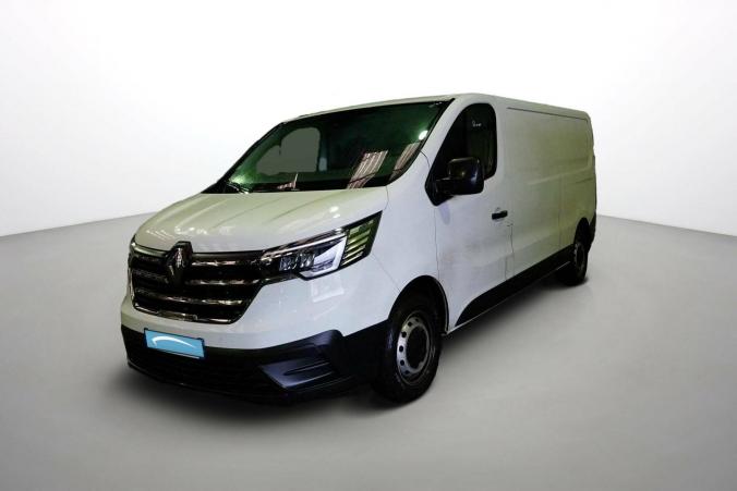 Vente en ligne Renault Trafic 3 Fourgon TRAFIC FGN L2H1 3000 KG BLUE DCI 130 au prix de 23 690 €