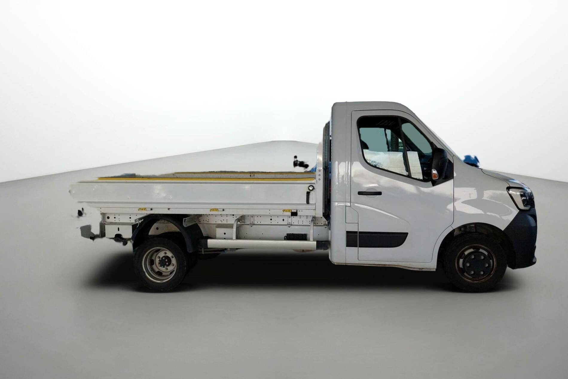 Vente en ligne Renault Master 3 Châssis Cabine MASTER BENNE CC PROP RJ3500 L2 PAFC BLUE DCI 130 EURO VI au prix de 34 990 €