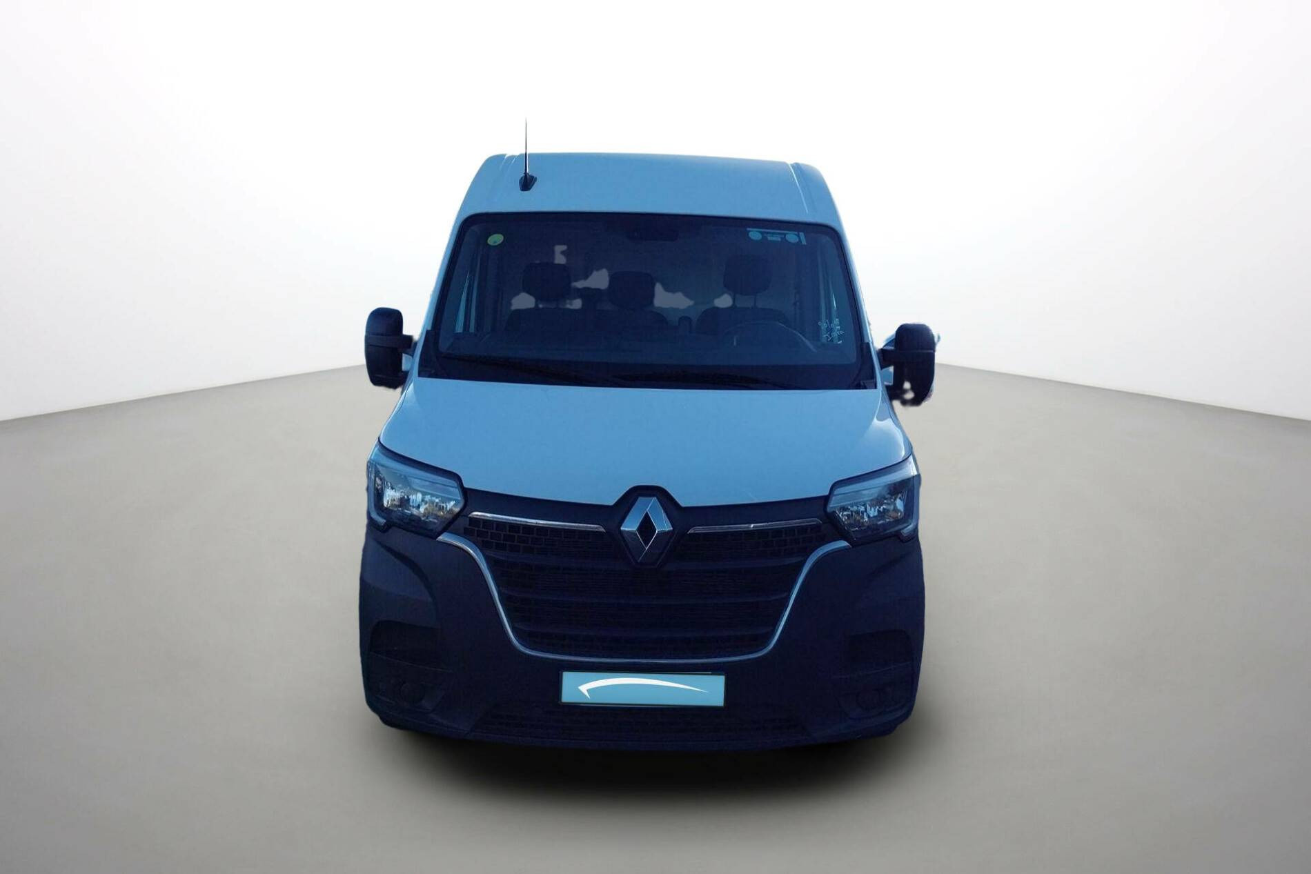 Vente en ligne Renault Master Fourgon MASTER FGN TRAC F3500 L2H2 BLUE DCI 135 au prix de 25 990 €
