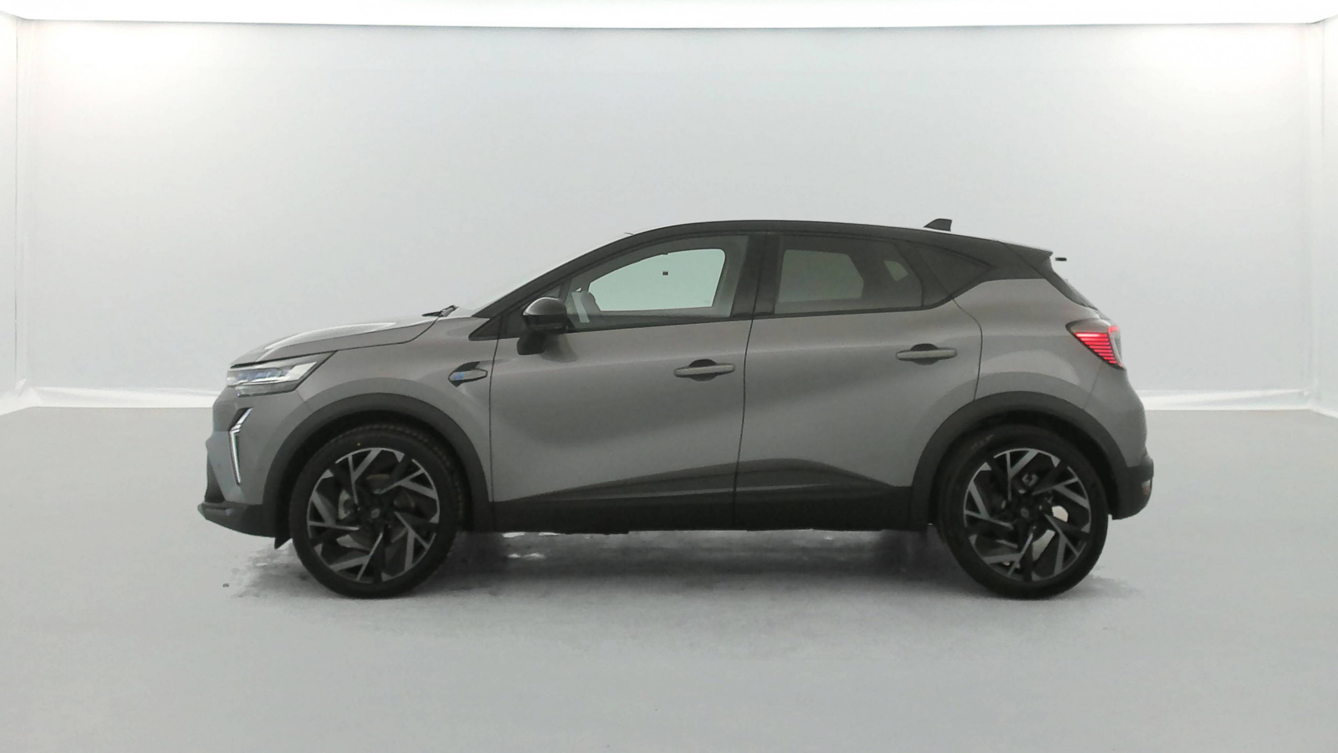 Vente en ligne Renault Captur  E-Tech full hybrid 145 ch au prix de 28 890 €