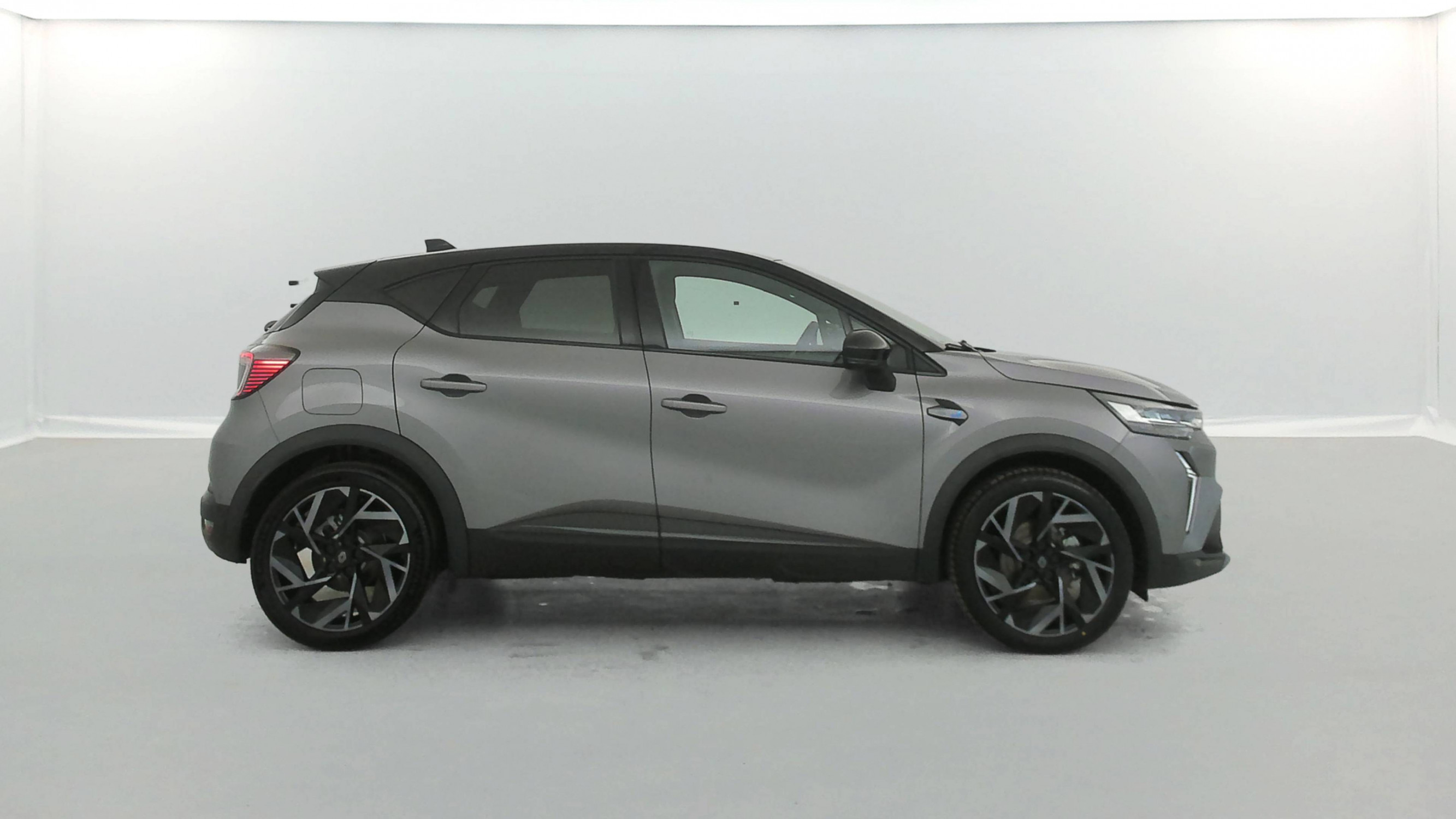 Vente en ligne Renault Captur  E-Tech full hybrid 145 ch au prix de 28 890 €