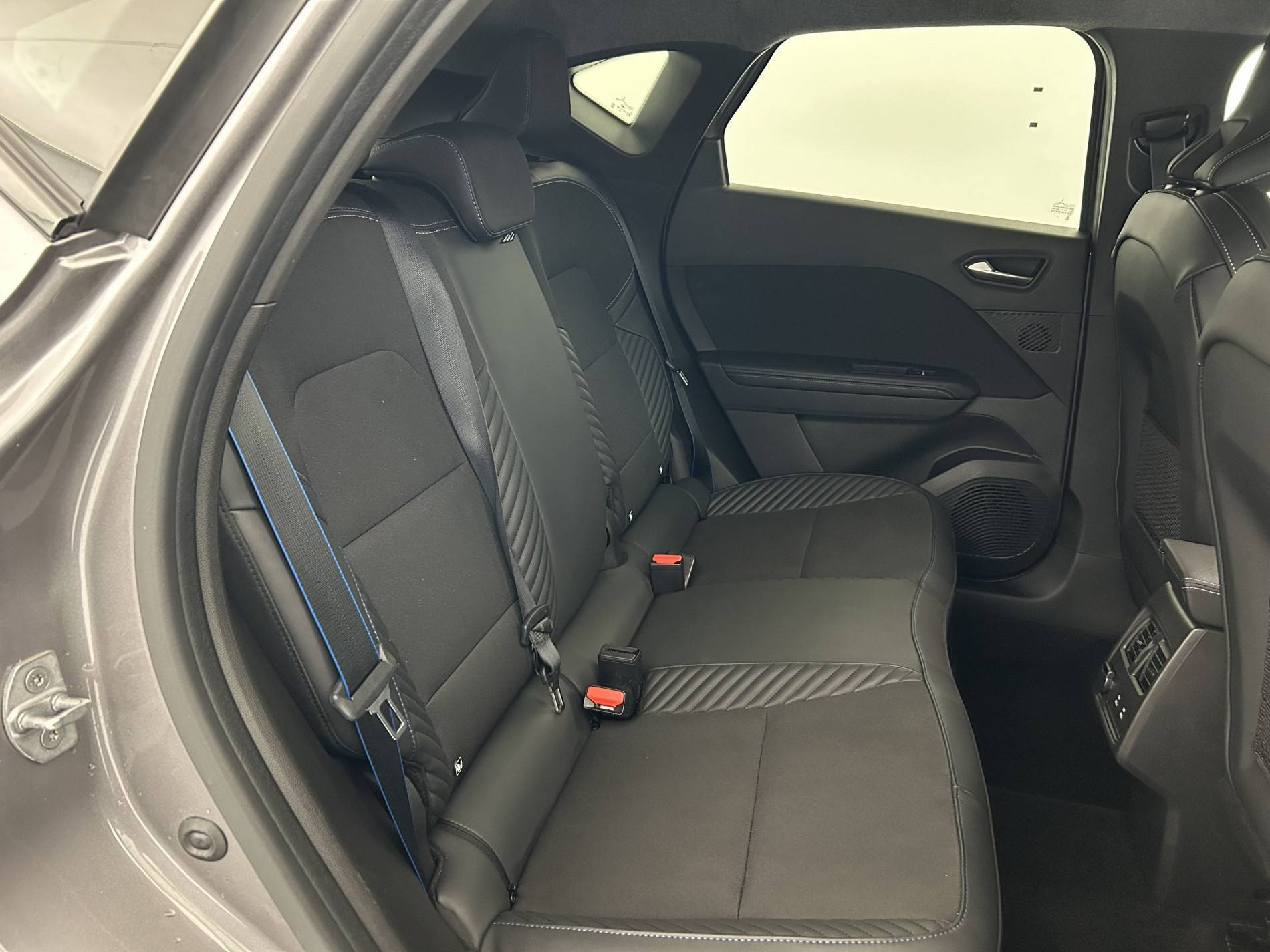 Vente en ligne Renault Captur  E-Tech full hybrid 145 ch au prix de 28 890 €