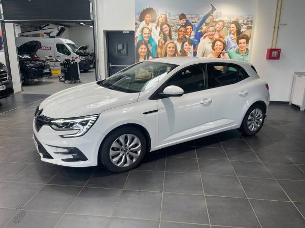 Vente en ligne Renault Megane 4 Mégane IV Berline Blue dCi 115 au prix de 15 290 €