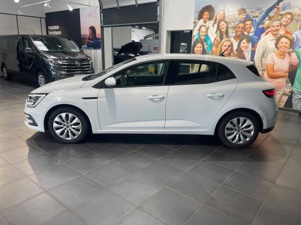 Vente en ligne Renault Megane 4 Mégane IV Berline Blue dCi 115 au prix de 15 290 €