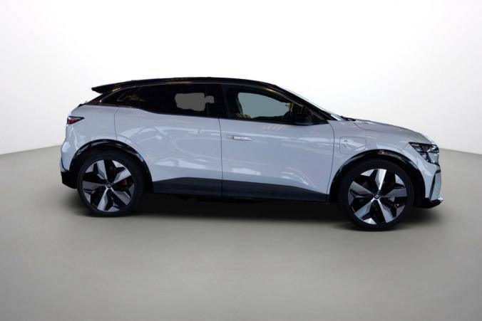 Vente en ligne Renault Megane E-Tech  EV60 220 ch super charge au prix de 23 970 €