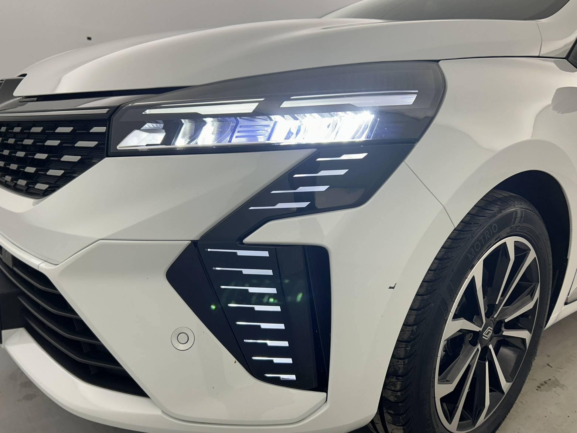 Vente en ligne Renault Clio 5 Clio E-Tech full hybrid 145 ch GSR2 au prix de 21 990 €