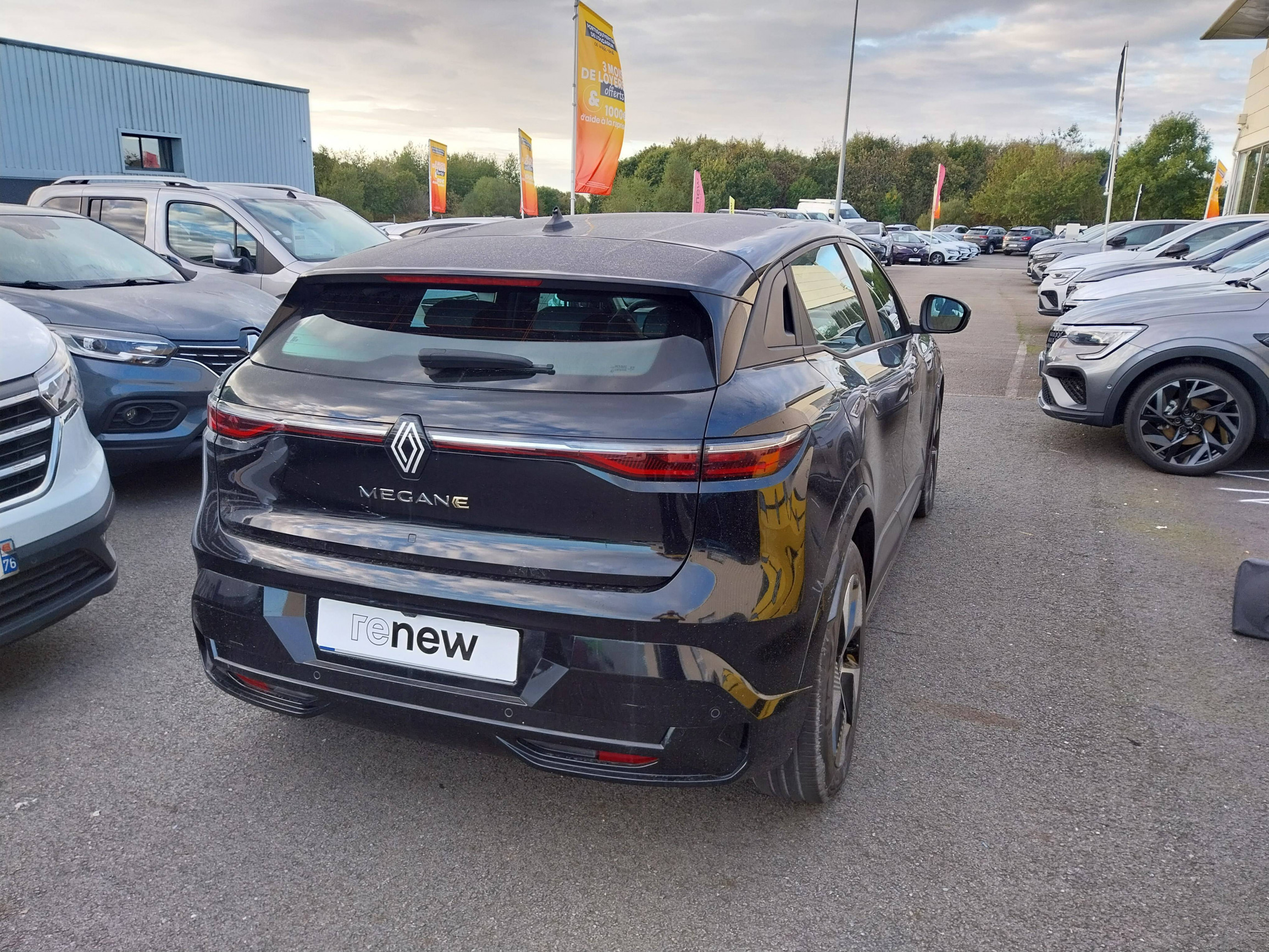 Vente en ligne Renault Megane E-Tech  EV40 130ch standard charge au prix de 20 990 €