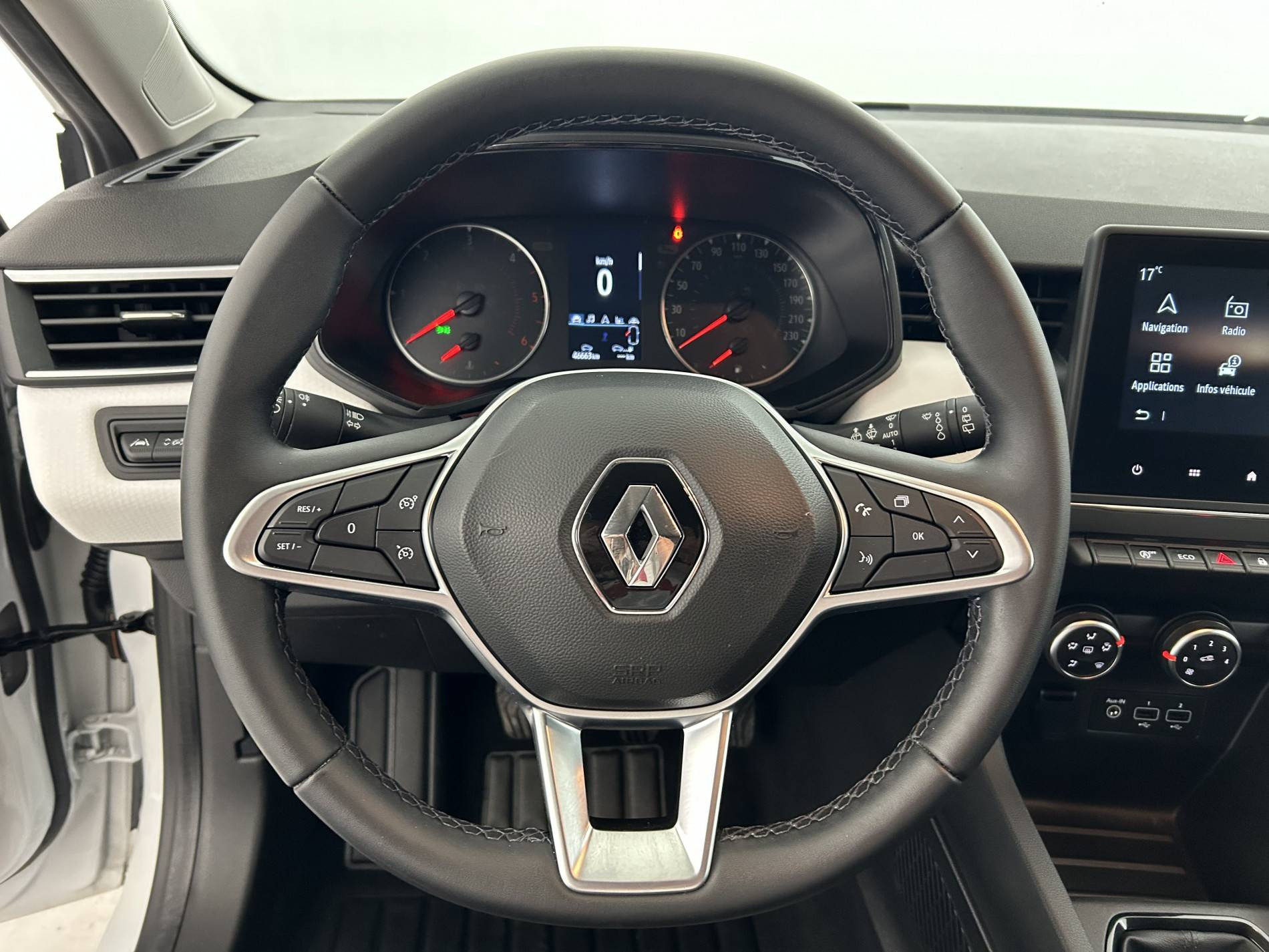 Vente en ligne Renault Clio 5 Clio Blue dCi 100 au prix de 15 490 €