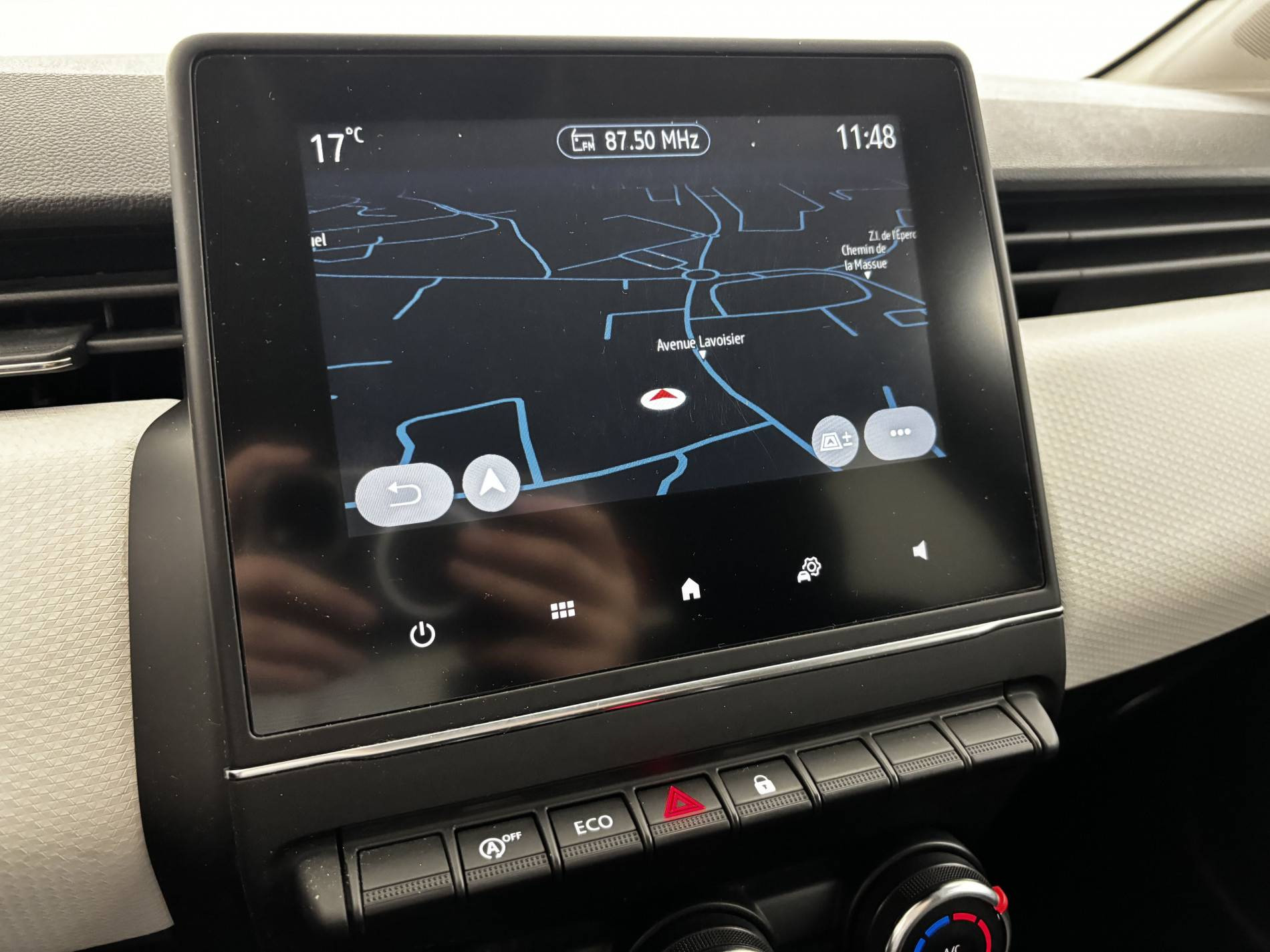 Vente en ligne Renault Clio 5 Clio Blue dCi 100 au prix de 14 490 €