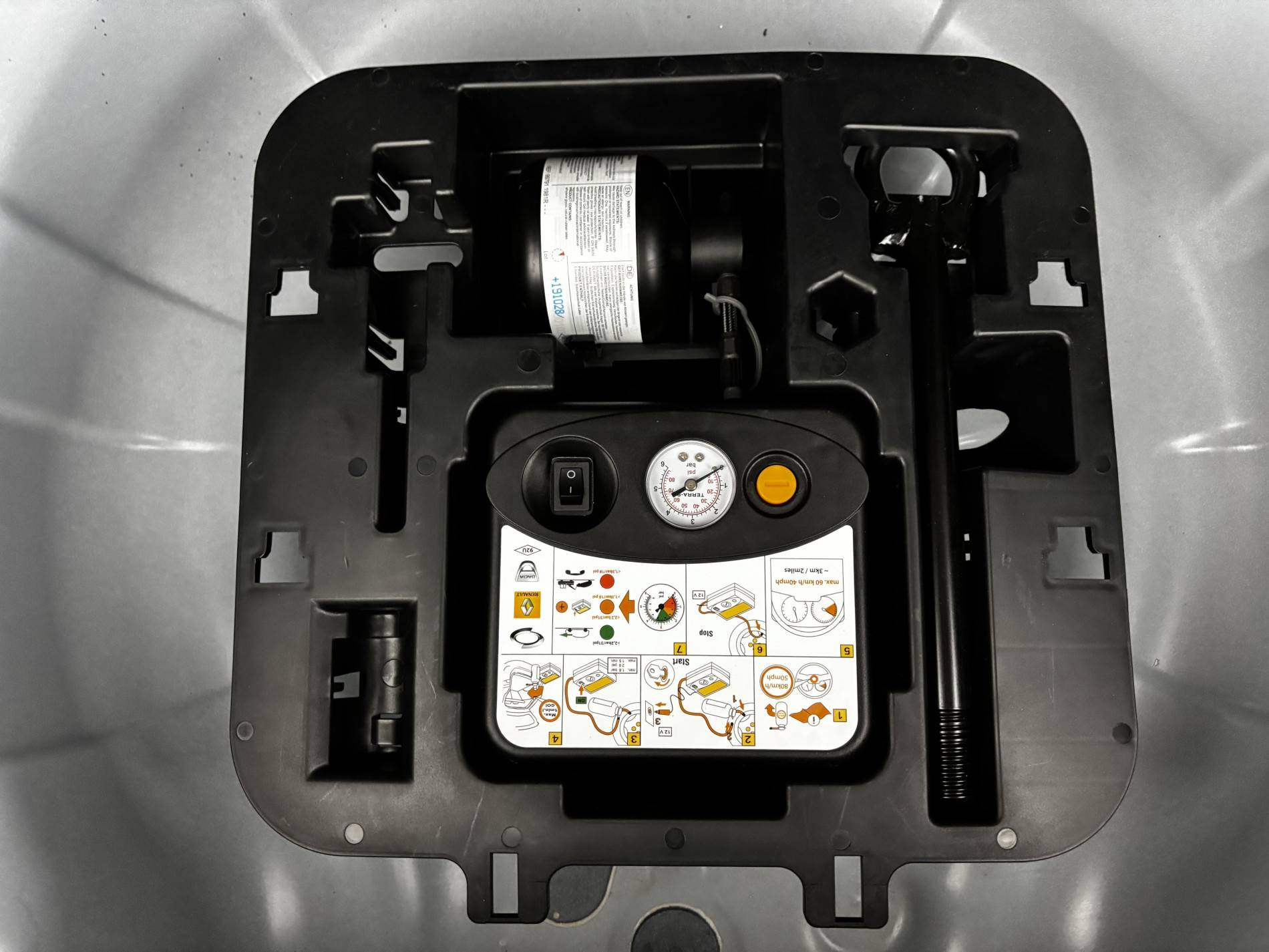 Vente en ligne Renault Clio 5 Clio Blue dCi 100 au prix de 14 490 €