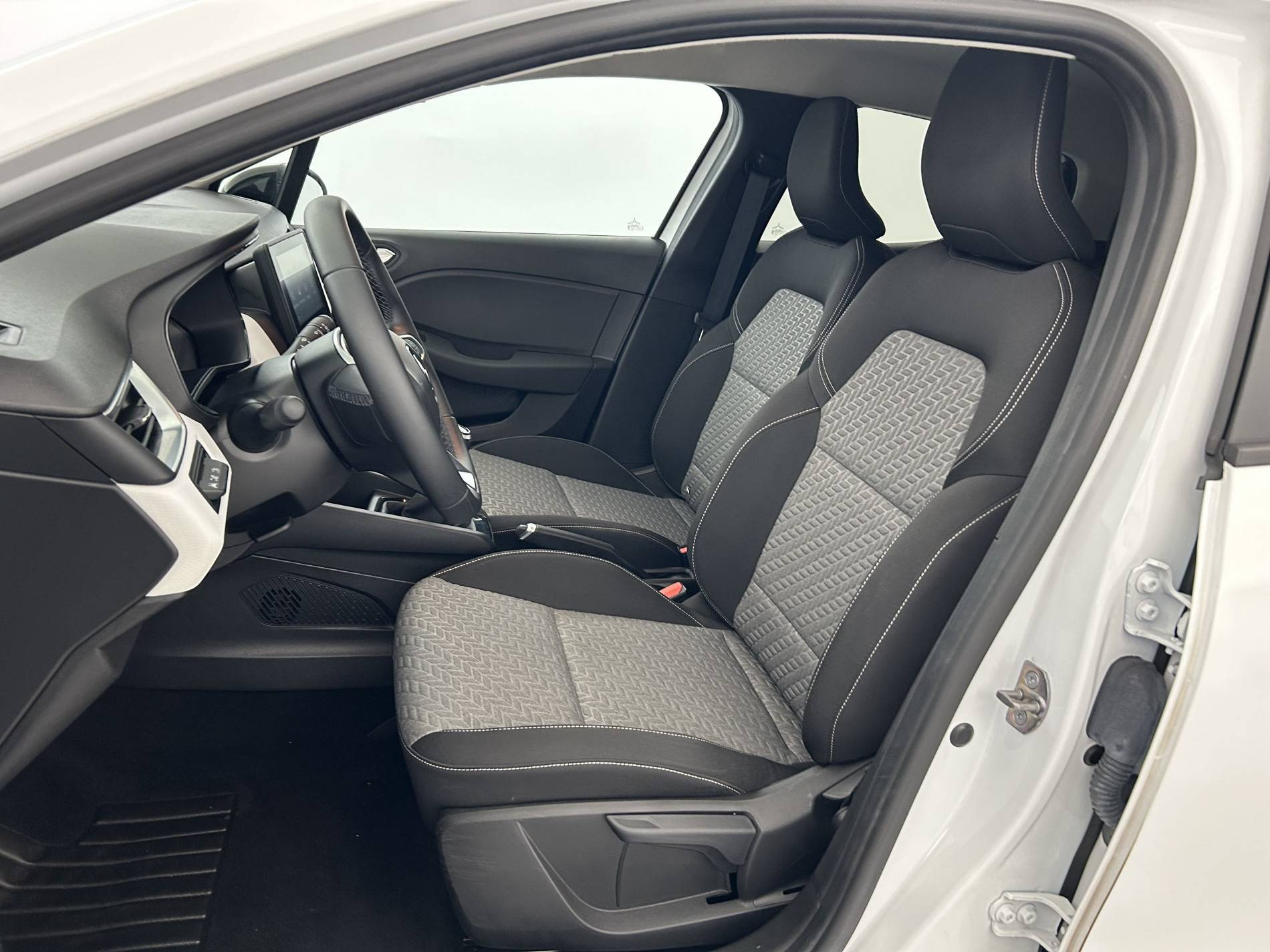 Vente en ligne Renault Clio 5 Clio Blue dCi 100 au prix de 15 490 €