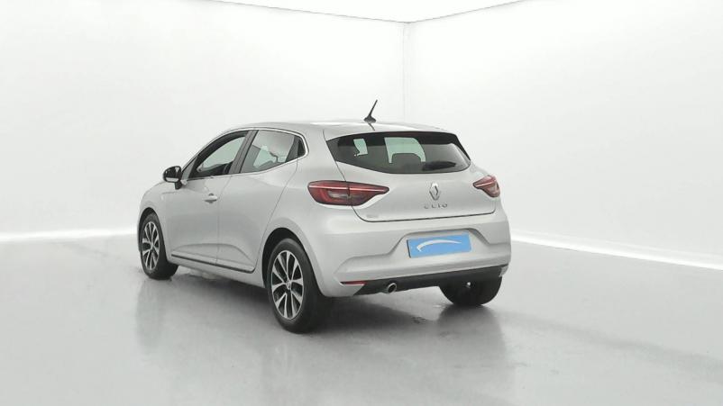 Vente en ligne Renault Clio 5 Clio TCe 90 - 21N au prix de 15 390 €