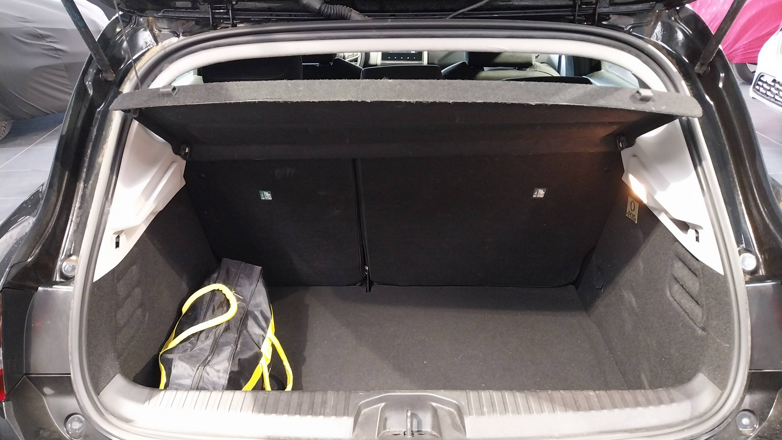 Vente en ligne Renault Clio 5 Clio E-Tech 140 - 21N au prix de 13 890 €