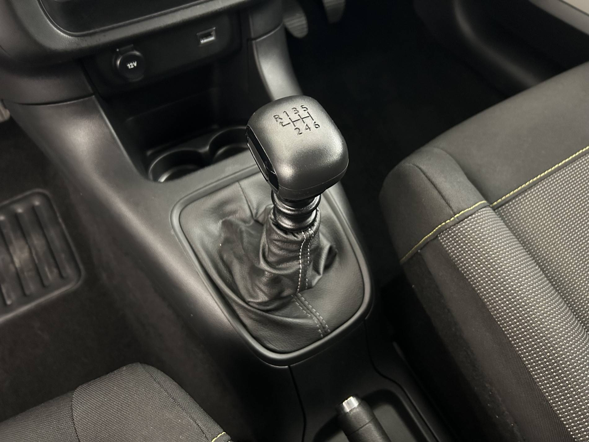 Vente en ligne Citroën C3  BlueHDi 100 ch BVM6 au prix de 12 990 €