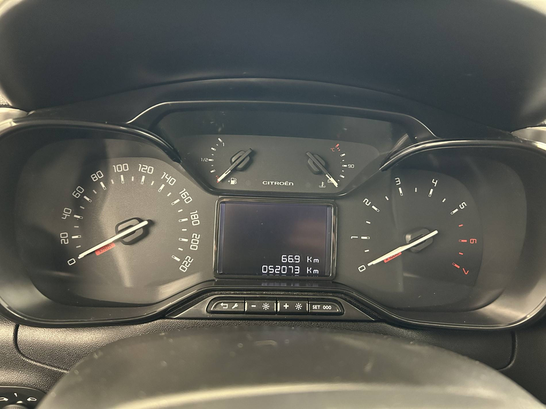 Vente en ligne Citroën C3  BlueHDi 100 ch BVM6 au prix de 12 990 €