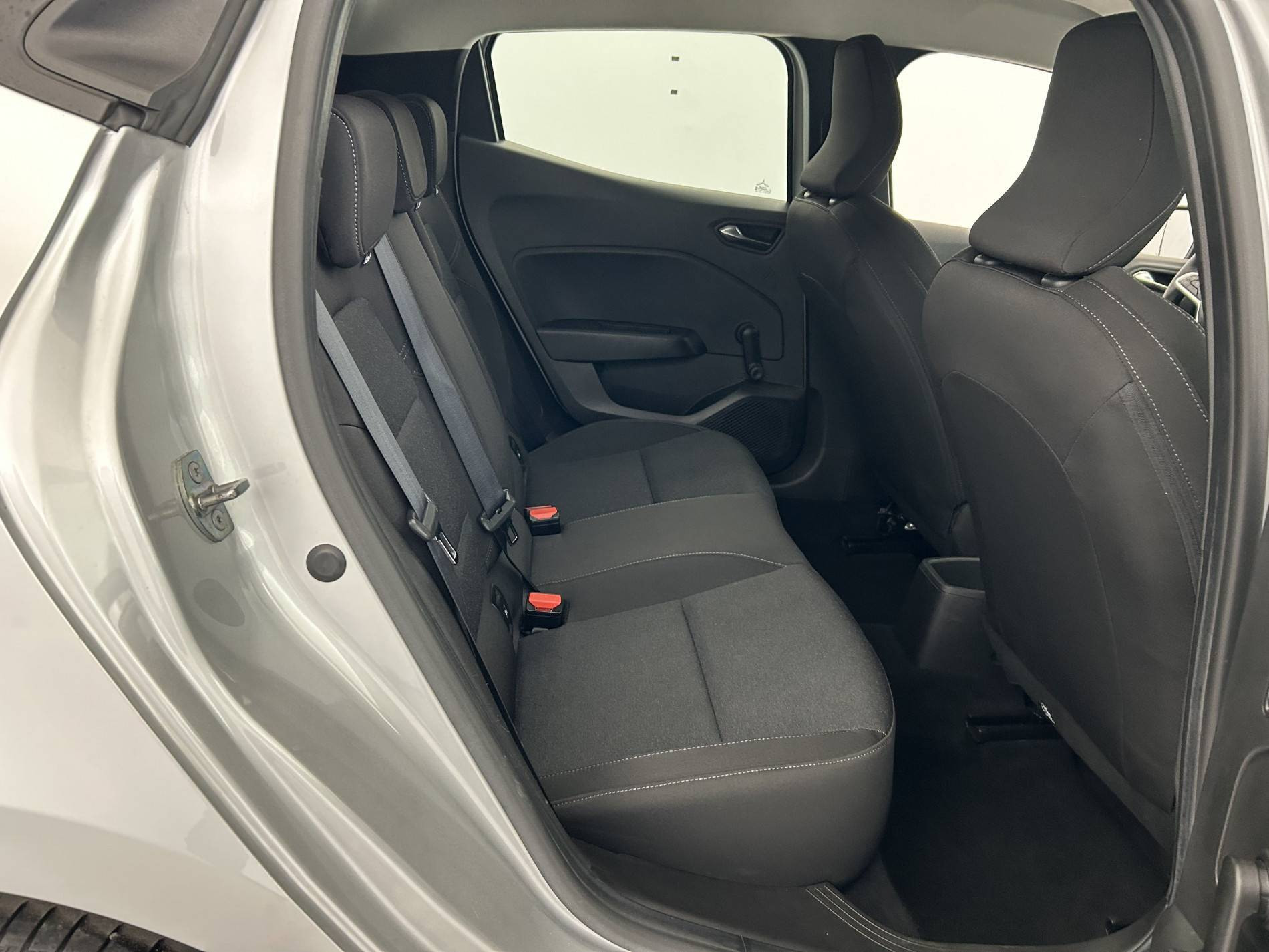 Vente en ligne Renault Clio 5 Clio TCe 90 au prix de 13 990 €