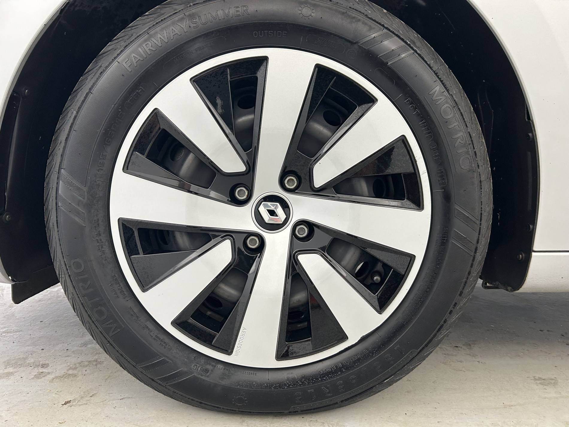 Vente en ligne Renault Clio 5 Clio TCe 90 au prix de 13 990 €