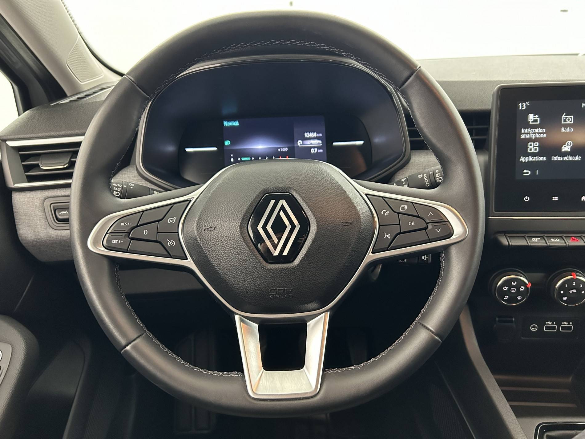 Vente en ligne Renault Clio 5 Clio TCe 90 au prix de 15 990 €