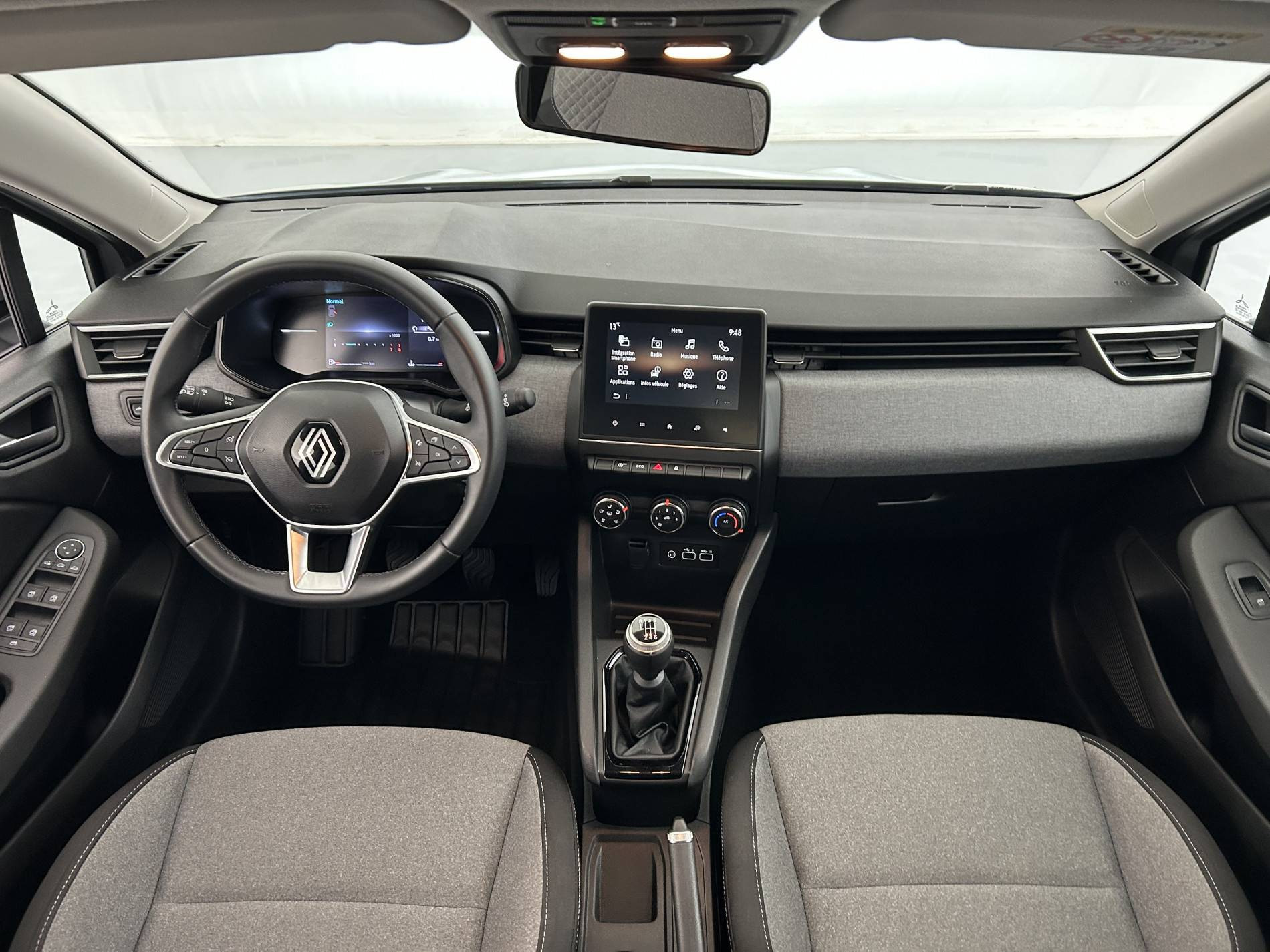 Vente en ligne Renault Clio 5 Clio TCe 90 au prix de 15 990 €