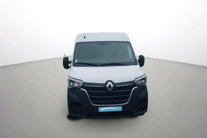 Vente en ligne Renault Master Fourgon MASTER FGN TRAC F3300 L1H2 BLUE DCI 135 au prix de 23 970 €