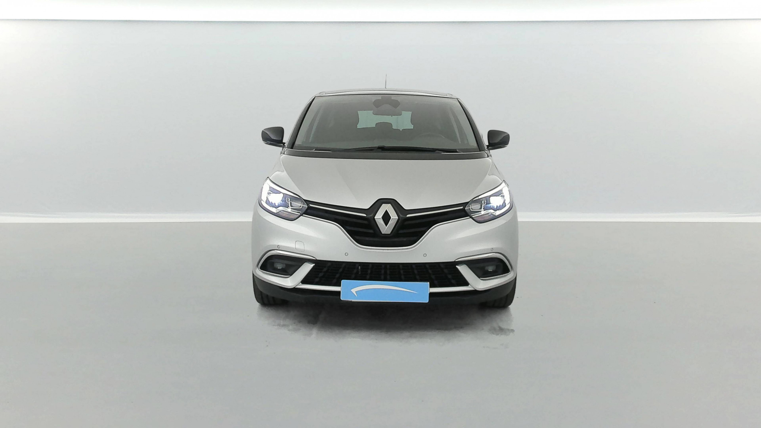 Vente en ligne Renault Grand Scenic 4 Grand Scenic TCe 140 EDC au prix de 23 990 €