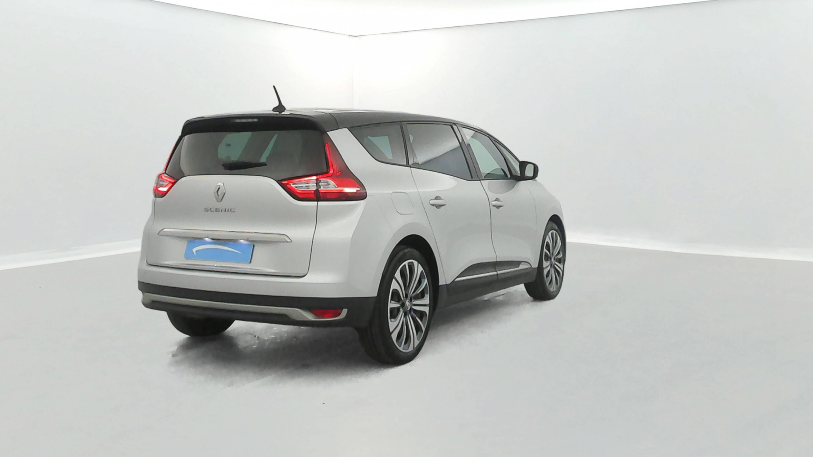 Vente en ligne Renault Grand Scenic 4 Grand Scenic TCe 140 EDC au prix de 23 990 €
