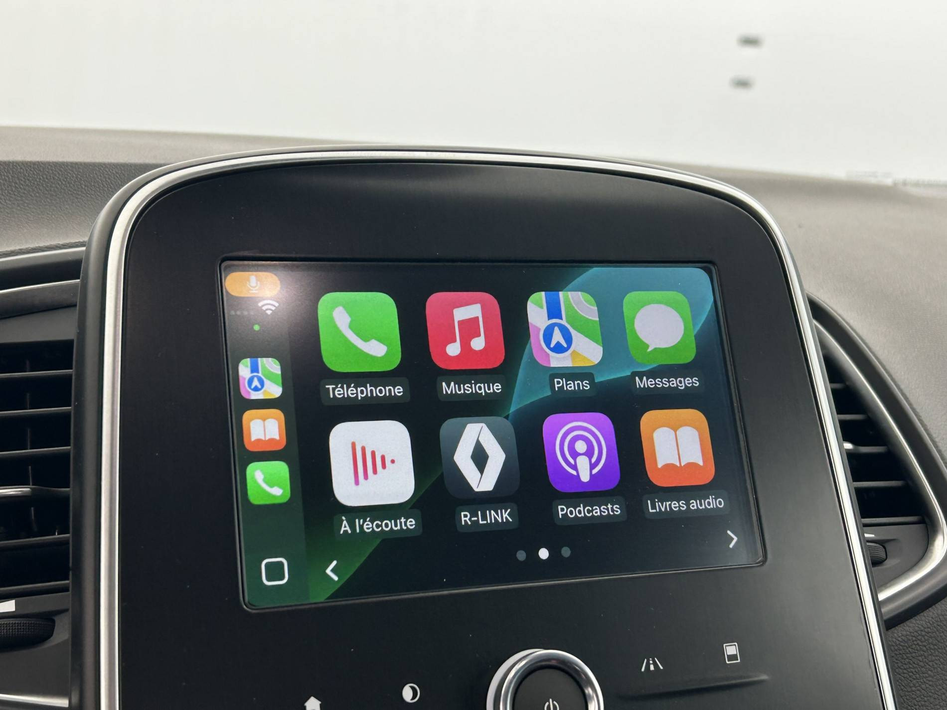 Vente en ligne Renault Grand Scenic 4 Grand Scenic TCe 140 EDC au prix de 23 990 €