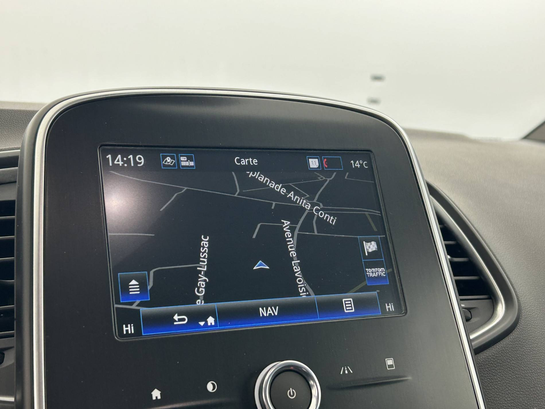 Vente en ligne Renault Grand Scenic 4 Grand Scenic TCe 140 EDC au prix de 23 990 €