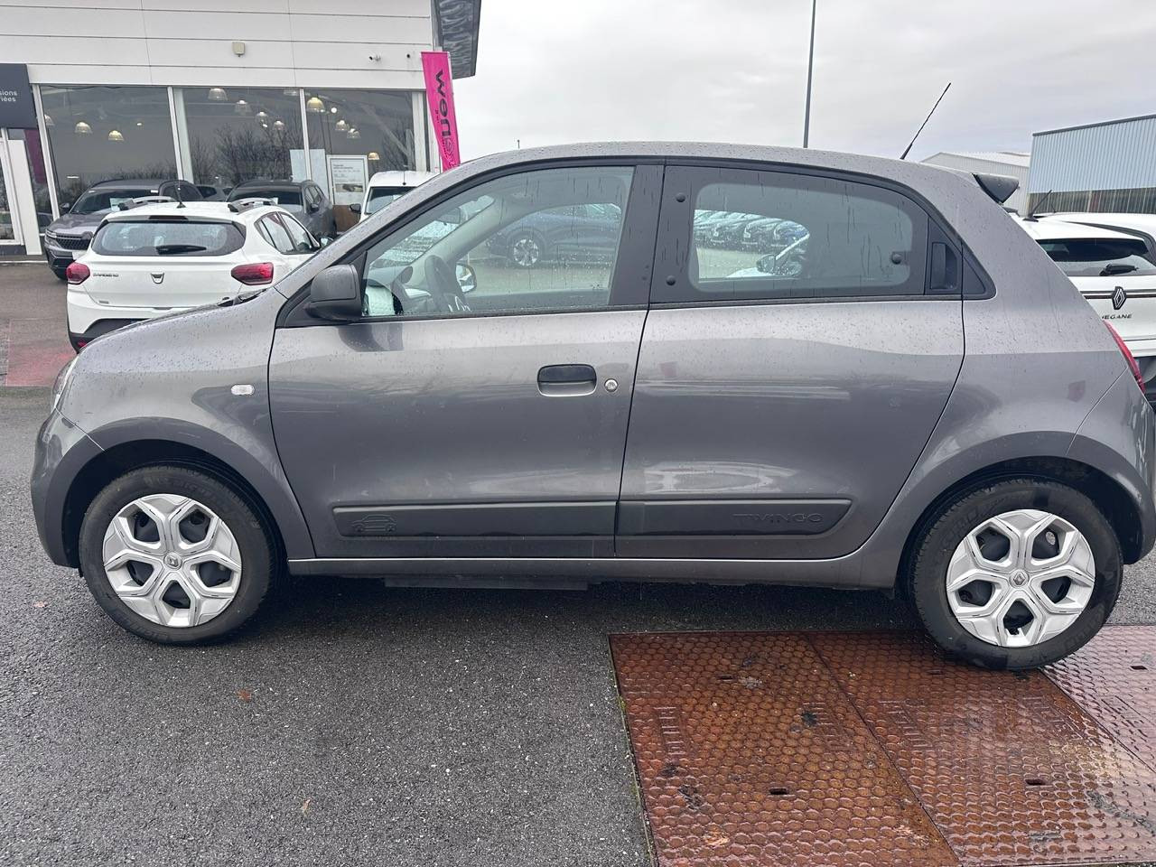 Vente en ligne Renault Twingo Electrique Twingo III E-Tech au prix de 11 990 €