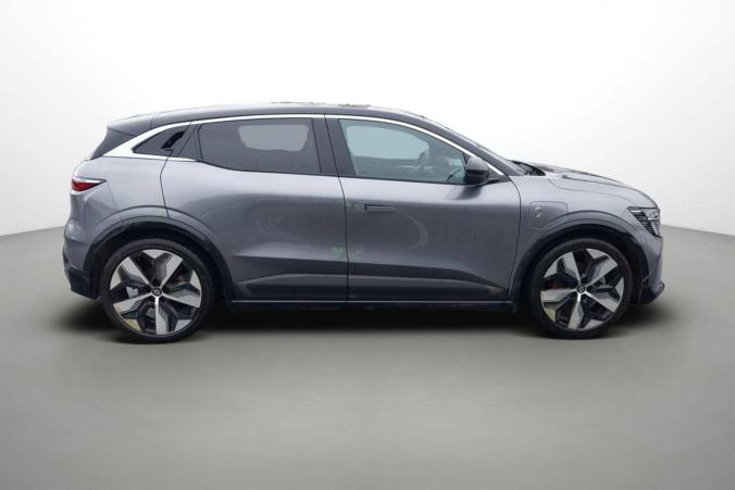 Vente en ligne Renault Megane E-Tech  EV60 220 ch super charge au prix de 25 990 €