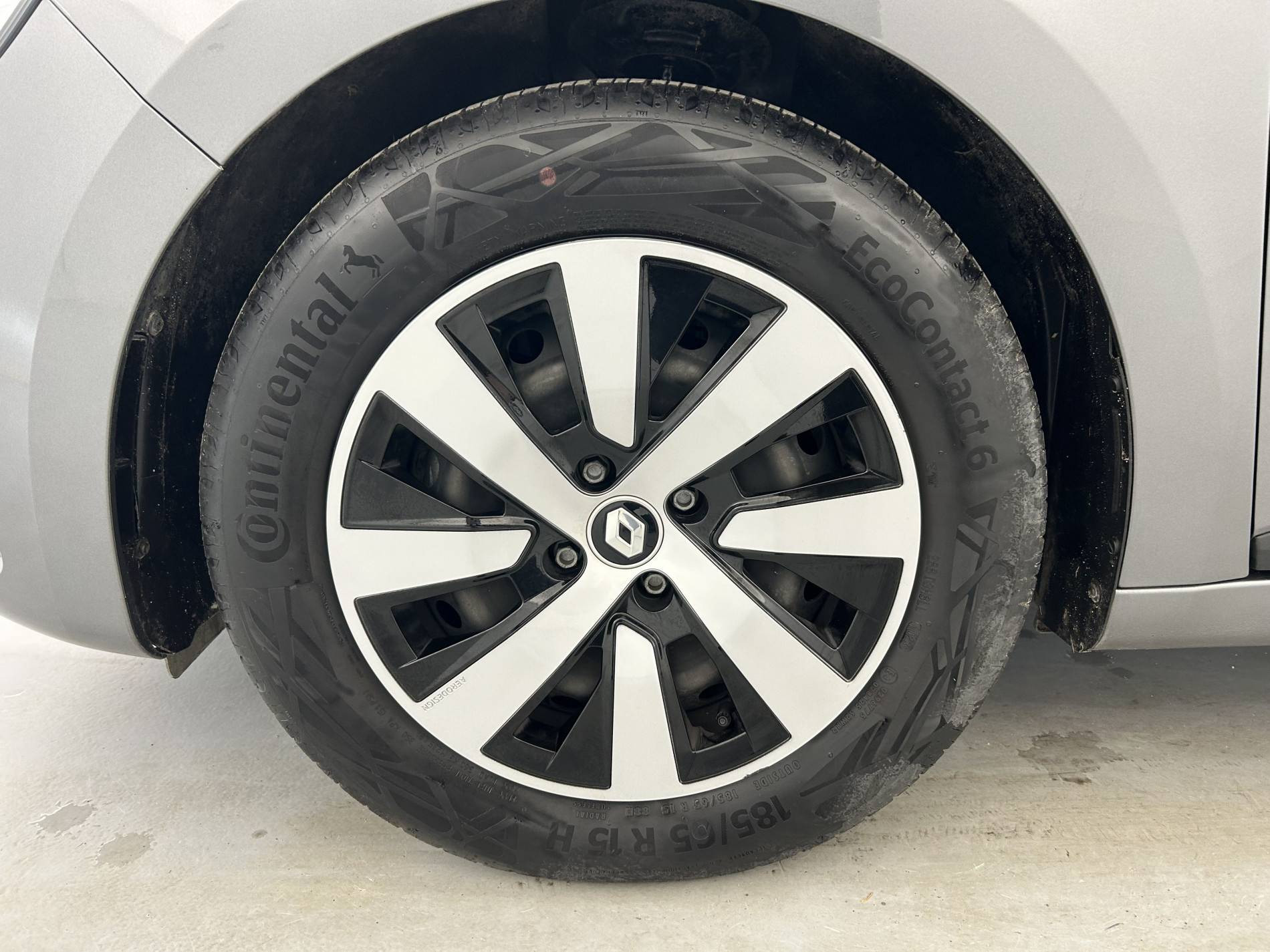 Vente en ligne Renault Clio 5 Clio TCe 90 au prix de 15 290 €